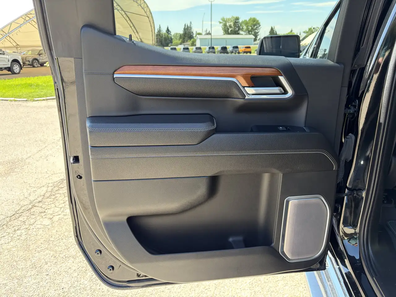 GMC Sierra 1500 photo GMC Sierra 1500