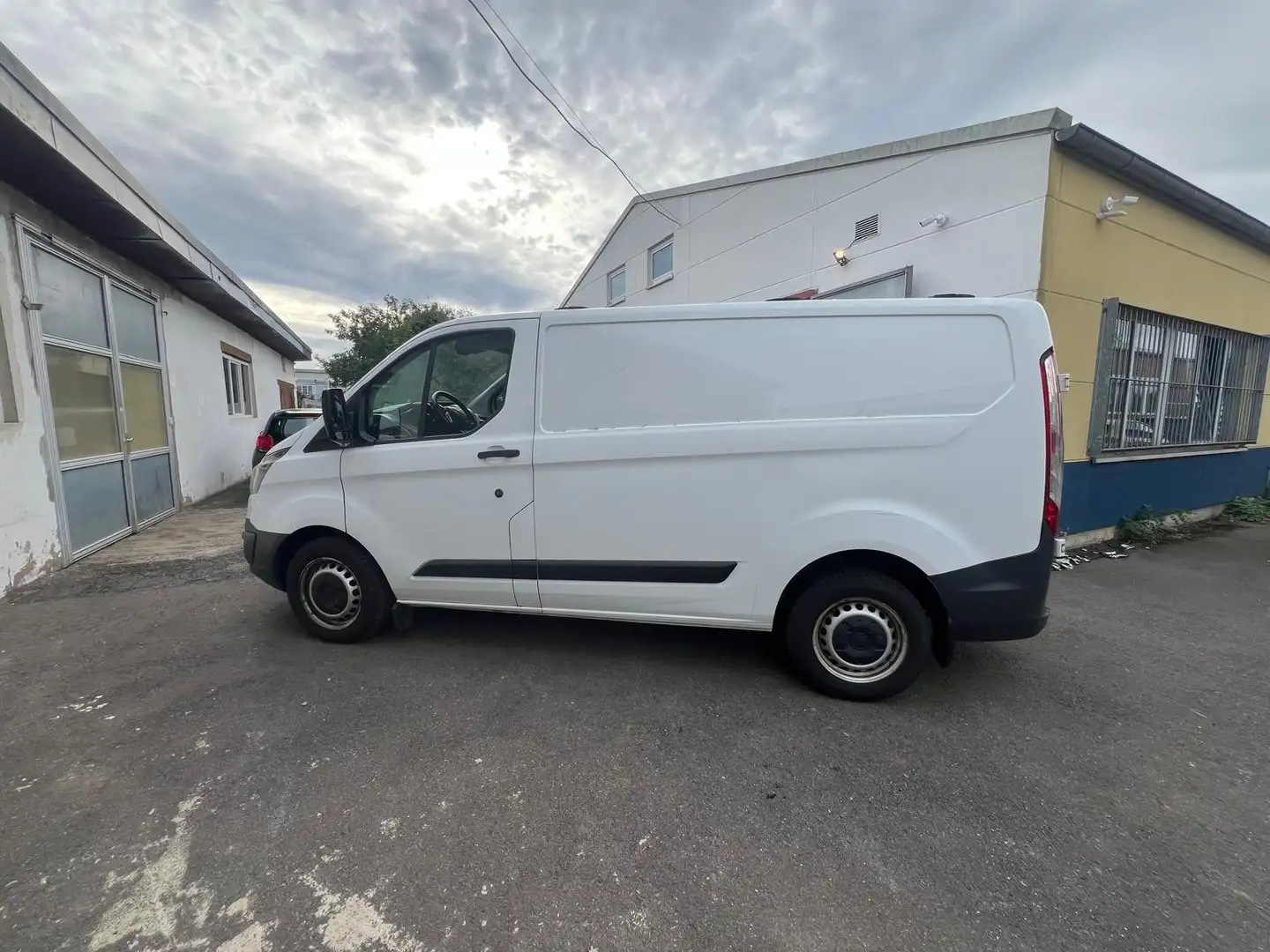Ford Transit Custom Kasten 270 L1 Weiß - 2