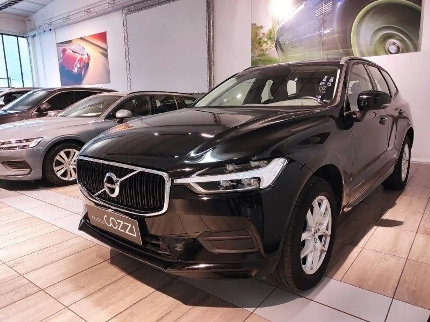Volvo XC60 (2017-->) - XC60 B4 (d) AWD Geartronic Momentum Nero - 2