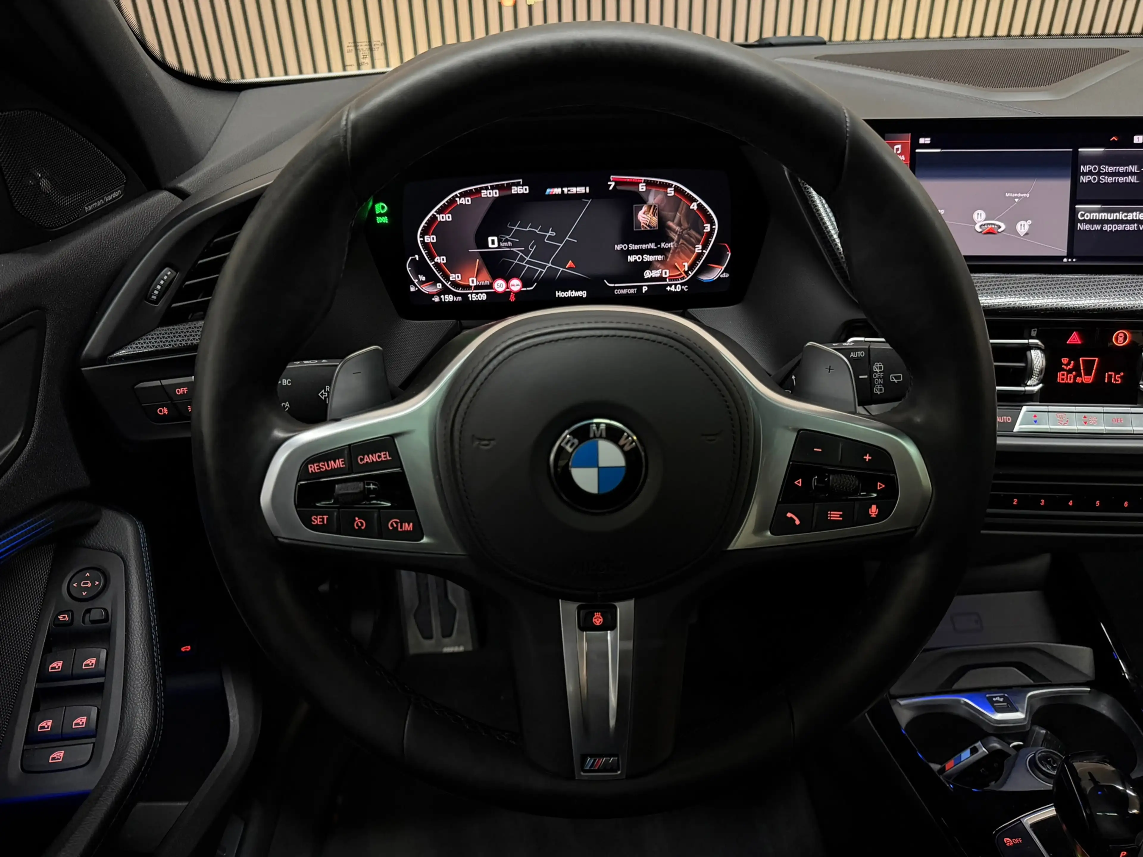 BMW 135 1-serie M135i xDrive High Executive 2021 PANO LED — photo 18