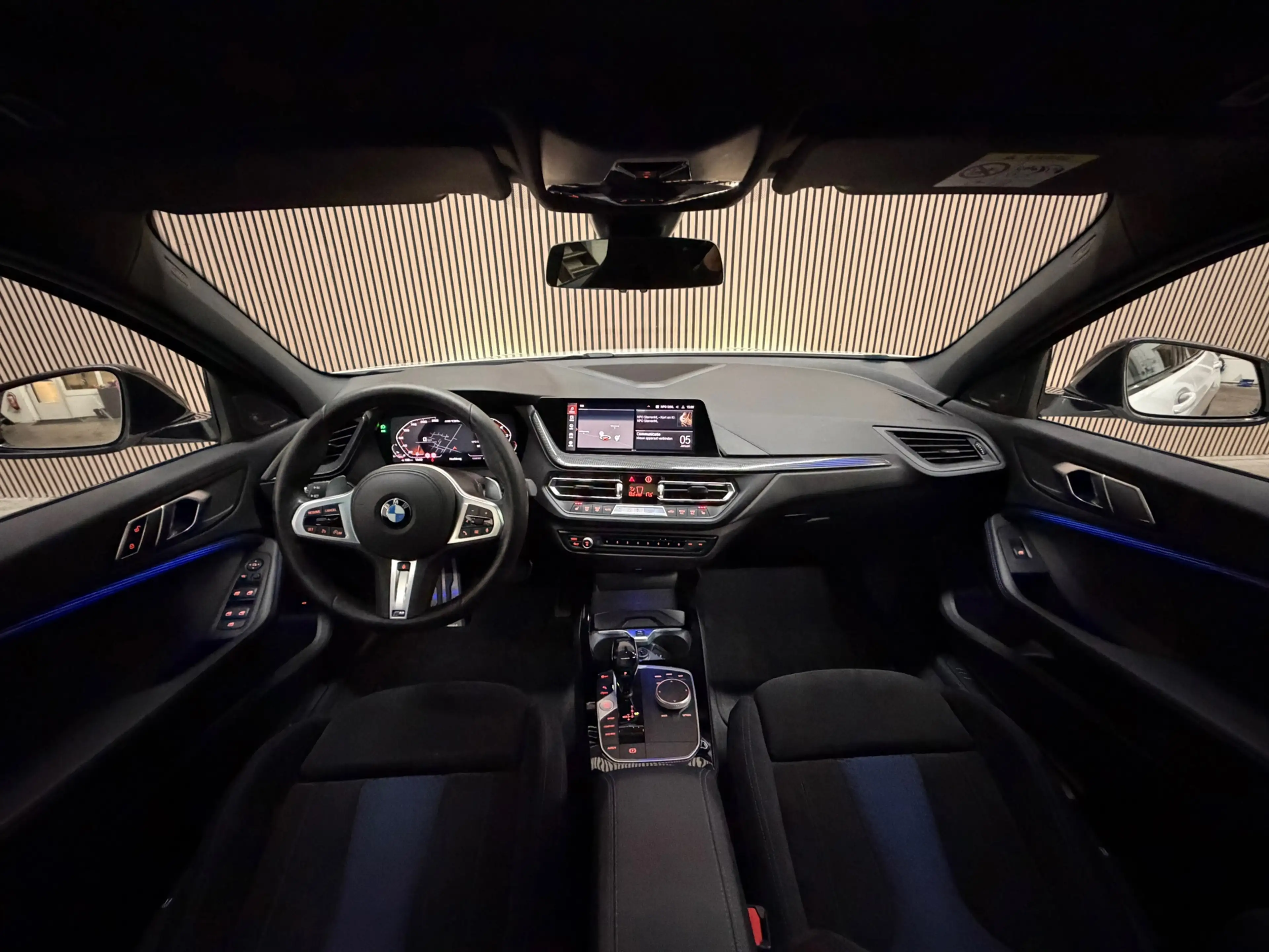 BMW 135 1-serie M135i xDrive High Executive 2021 PANO LED — photo 22