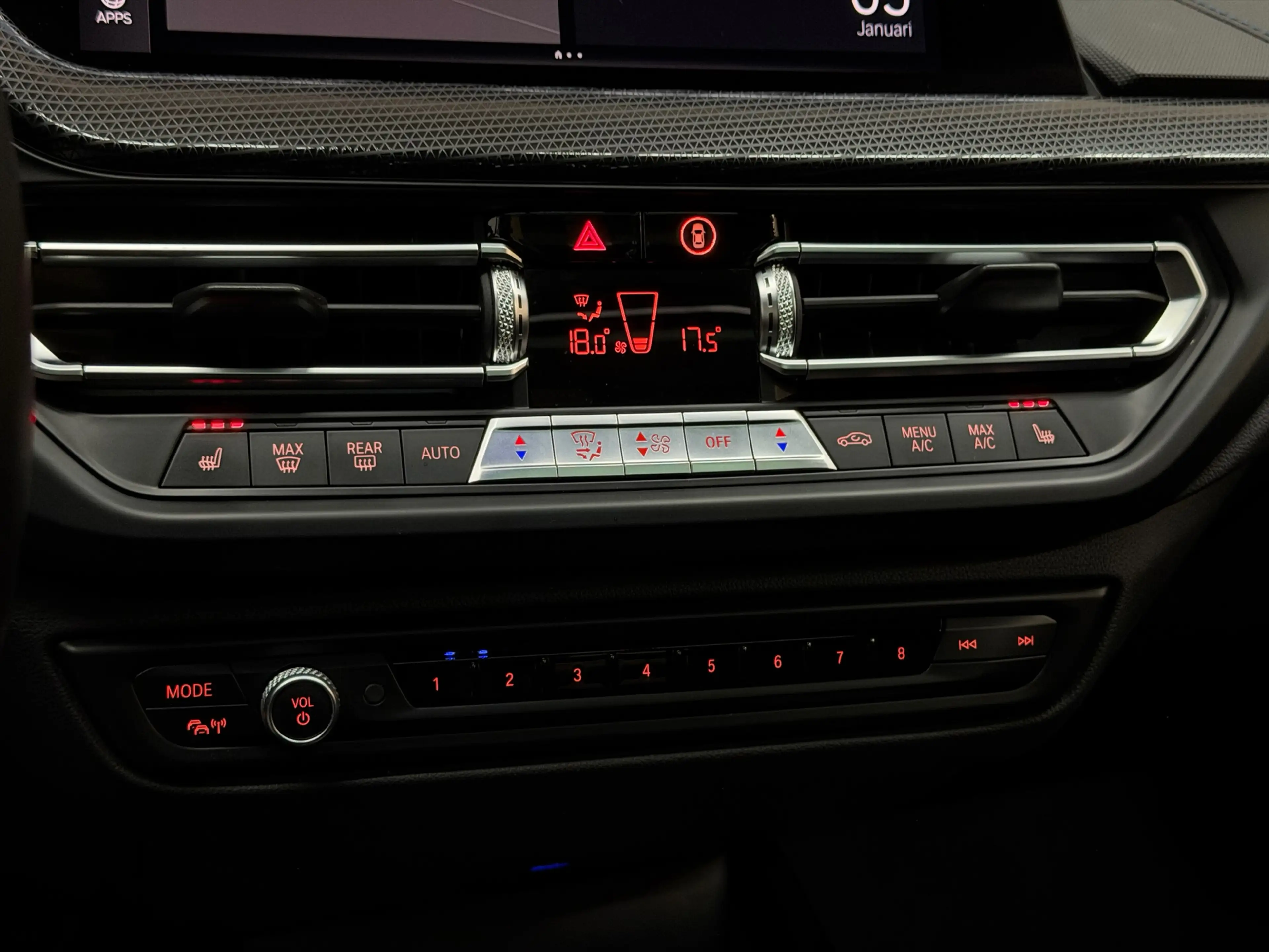 BMW 135 1-serie M135i xDrive High Executive 2021 PANO LED — photo 31
