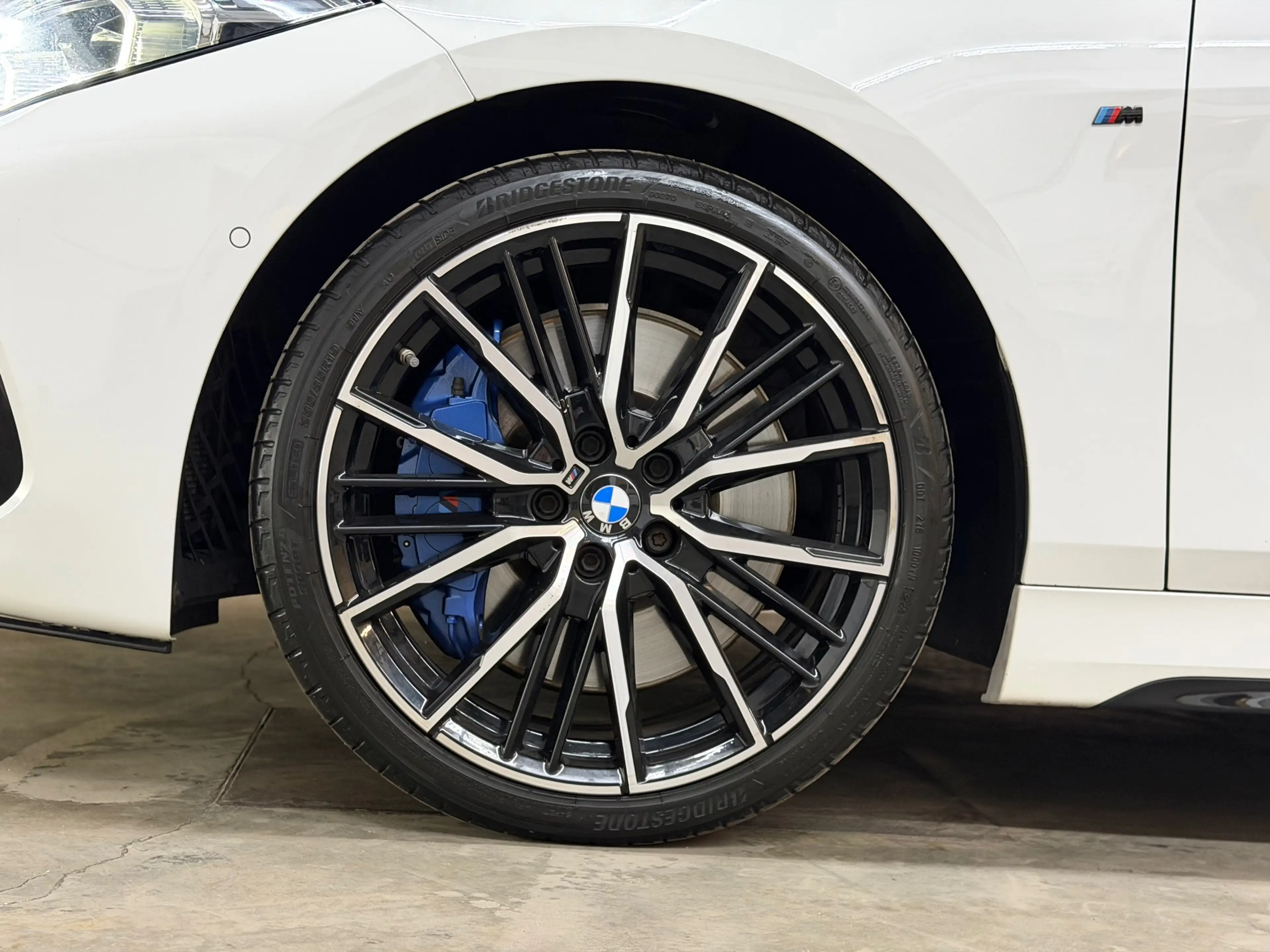 BMW 135 1-serie M135i xDrive High Executive 2021 PANO LED — photo 2