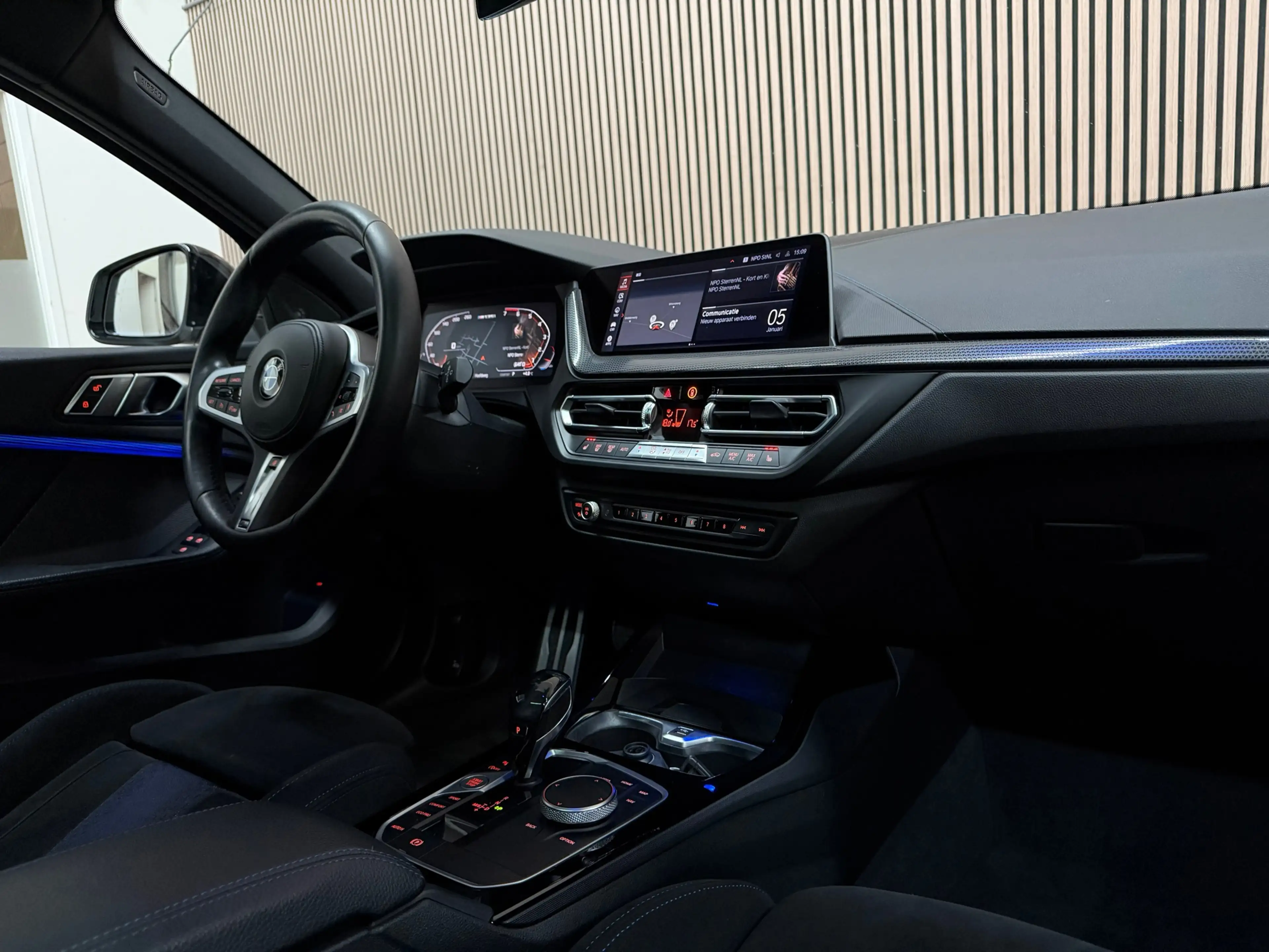 BMW 135 1-serie M135i xDrive High Executive 2021 PANO LED — photo 21