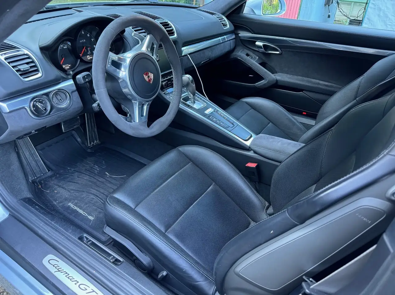 Porsche Cayman снимка Porsche Cayman