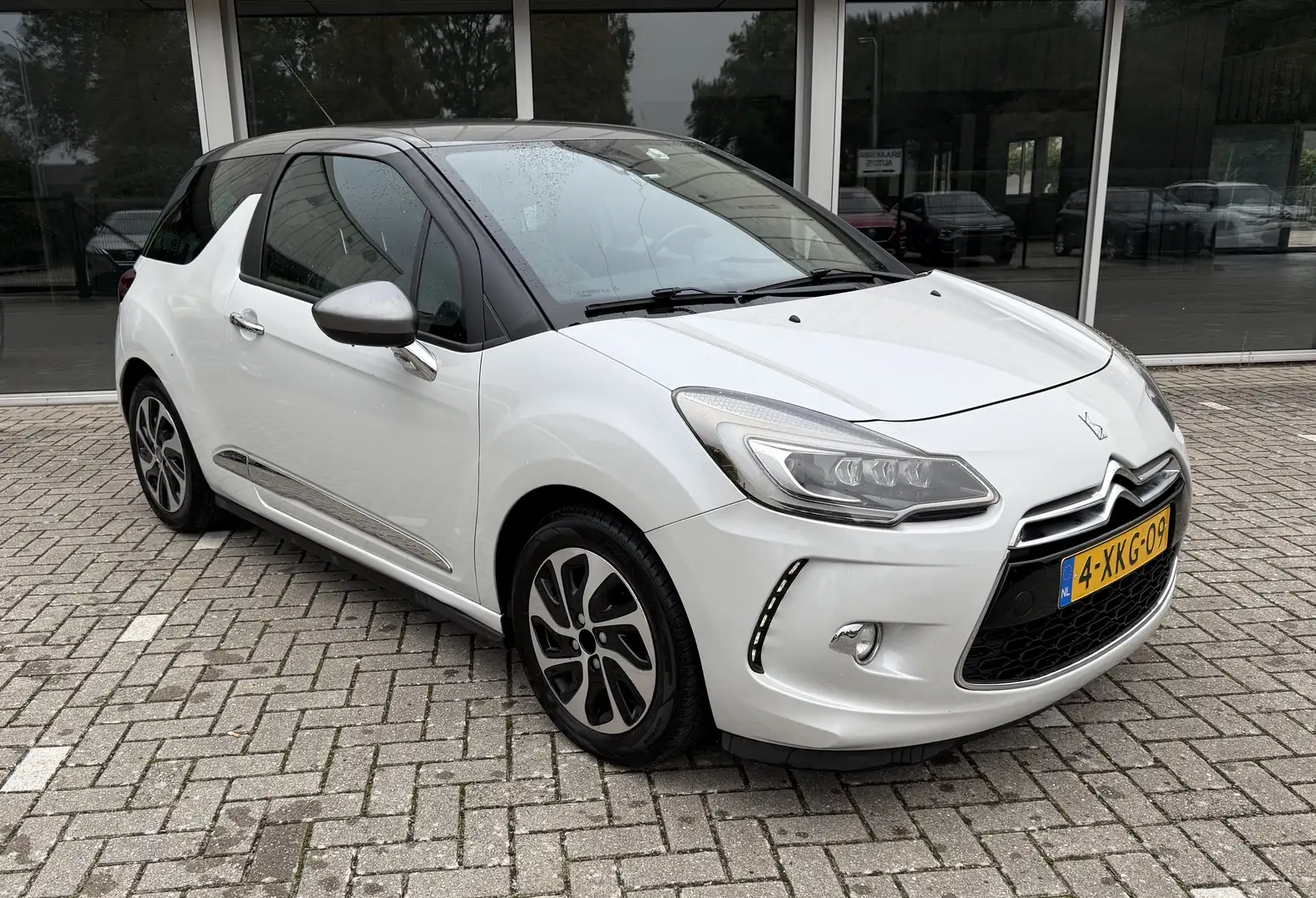 Citroen DS3 1.6 BlueHDi- Alcantara- Led verlichting- Navigatie Blanc - 2