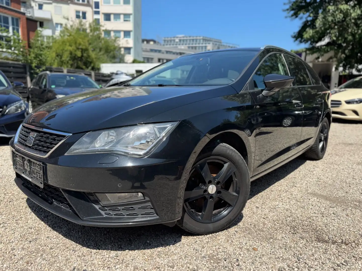 SEAT Leon ST Style/DSG/NAVI/PDC/KLIMATR./TEMP./EURO-6 Noir - 2