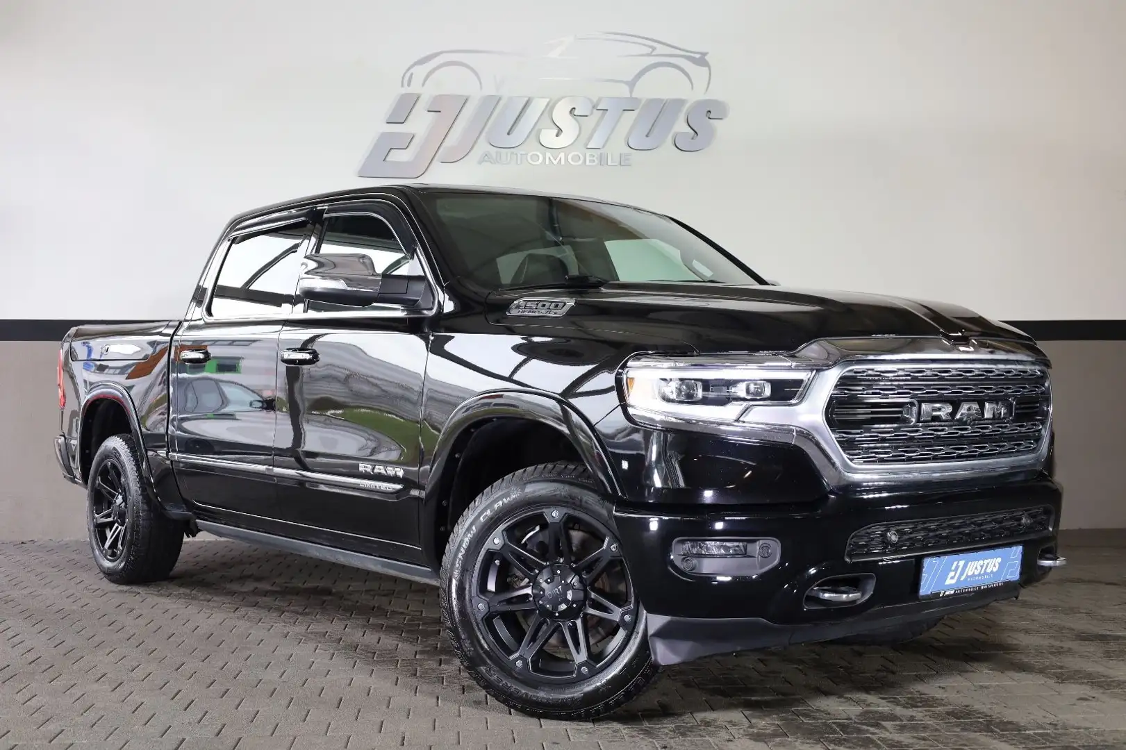 Dodge RAM 5.7 Limited/BRCGAS/ACC/PANO/H&K/AIRMATIC/R20 Noir - 1