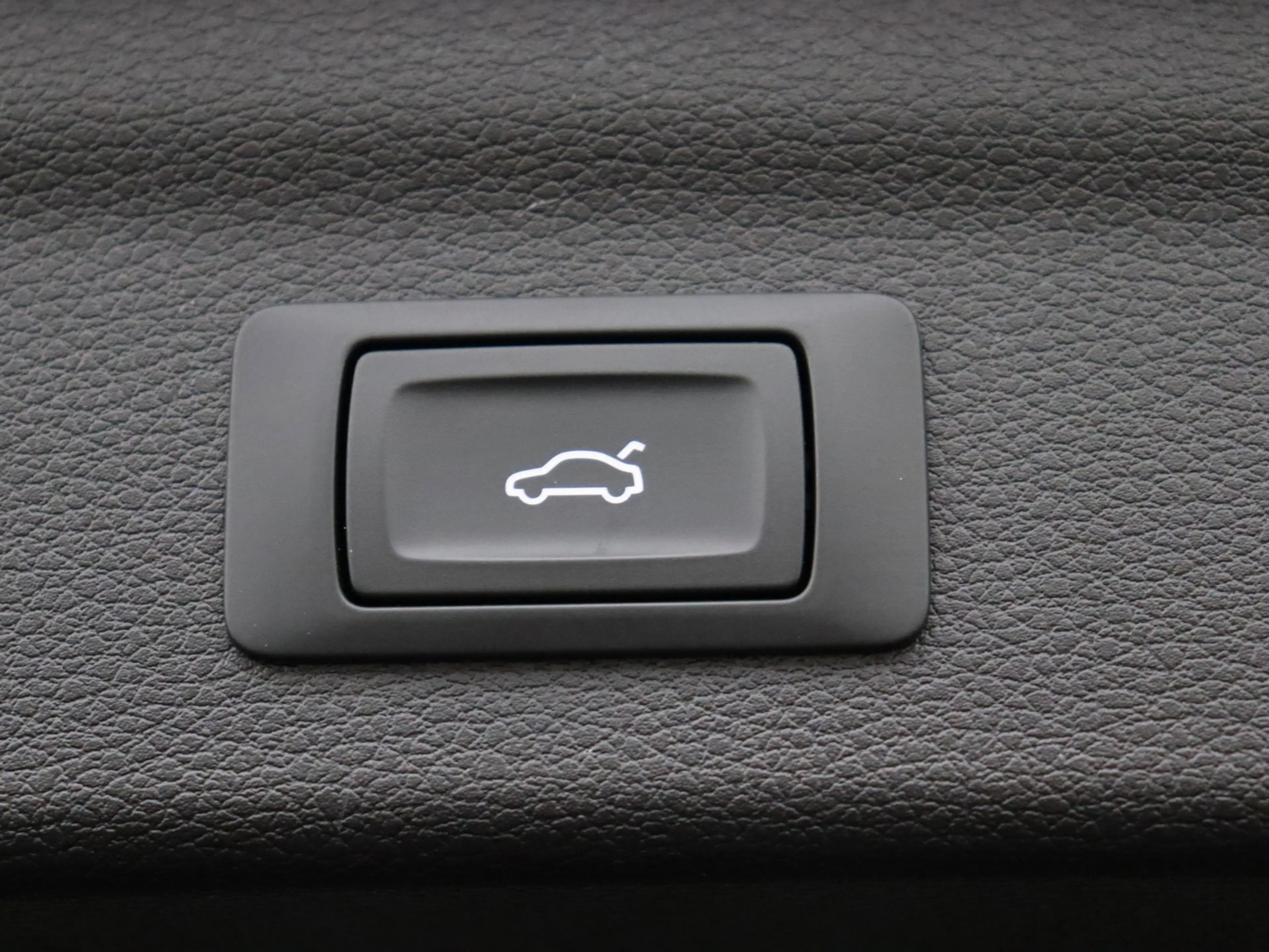 Audi Q3 S-Line 35 TFSI 150 PK S-tronic - Panoramisch open dak - Cruise control - Camera - Apple Carplay — photo 15