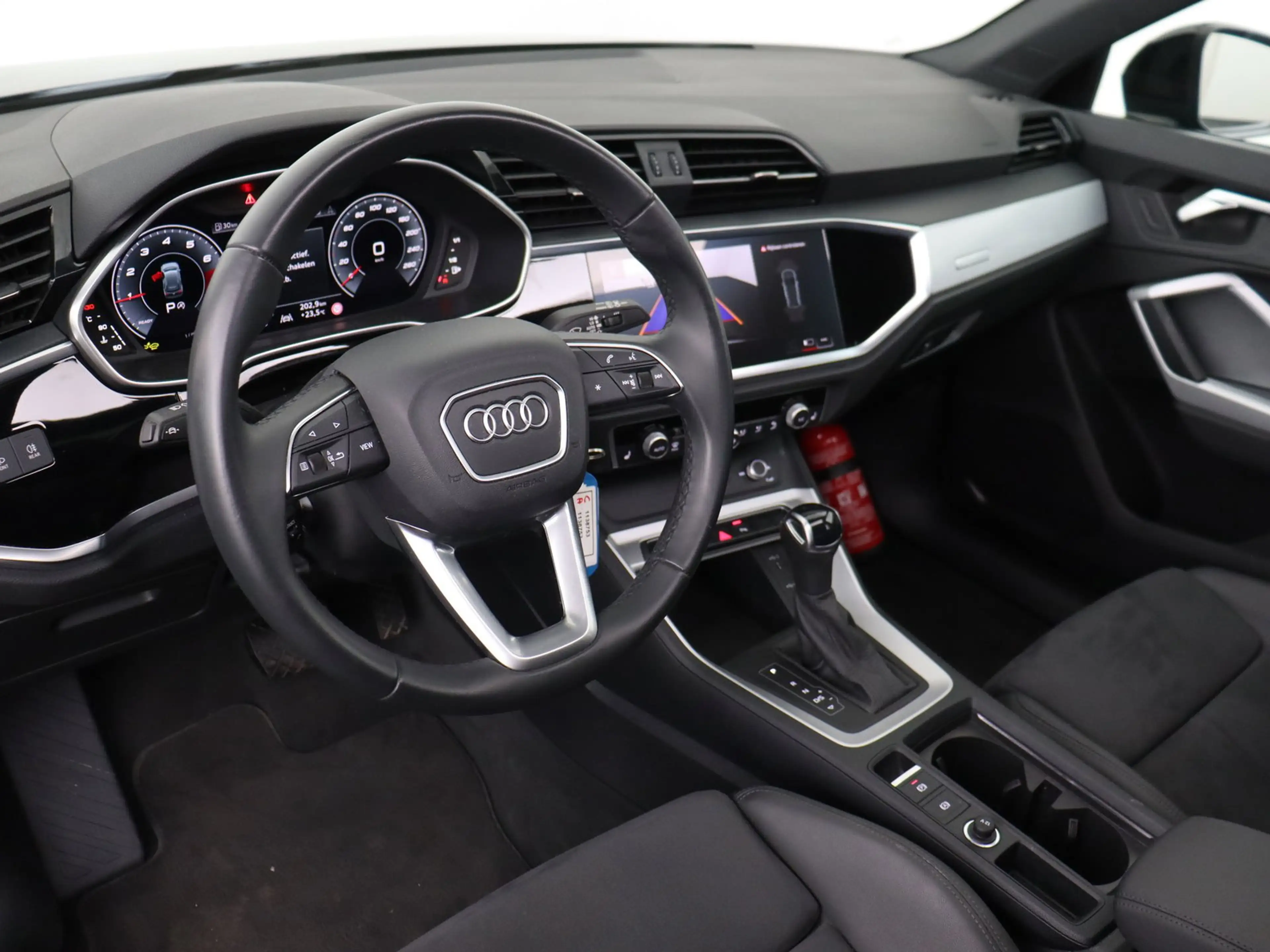 Audi Q3 S-Line 35 TFSI 150 PK S-tronic - Panoramisch open dak - Cruise control - Camera - Apple Carplay — photo 8