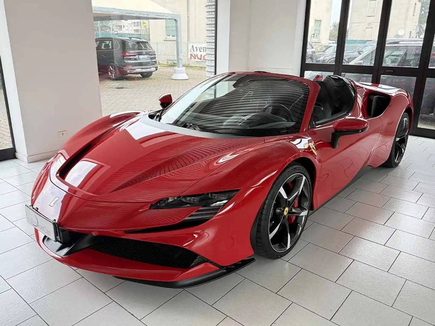 Ferrari SF90 Stradale SPIDER VISIBILE IN SEDE UFFICIALE ITALIANA IVA ESP Rosso - 1