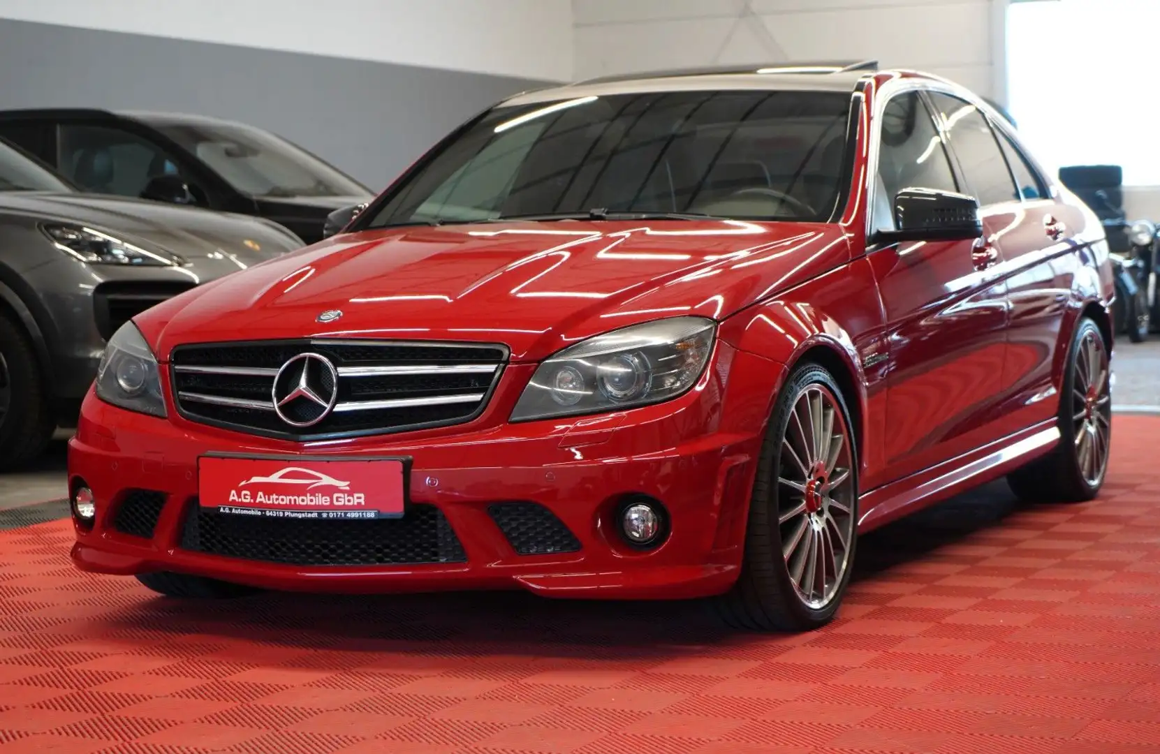 Mercedes-Benz C 63 AMG *Performance Package*Unfallfrei*Carbon* Красный - 1