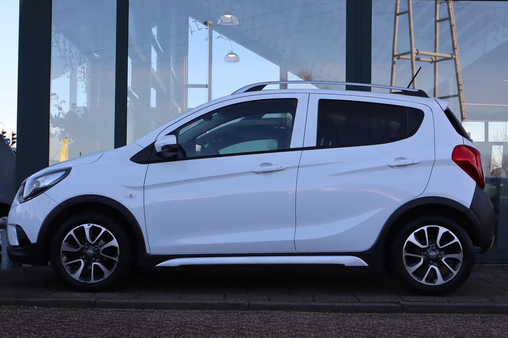 Opel Karl 1.0 Rocks Online Edition 74PK | Airco | Cruise con Blanc - 2