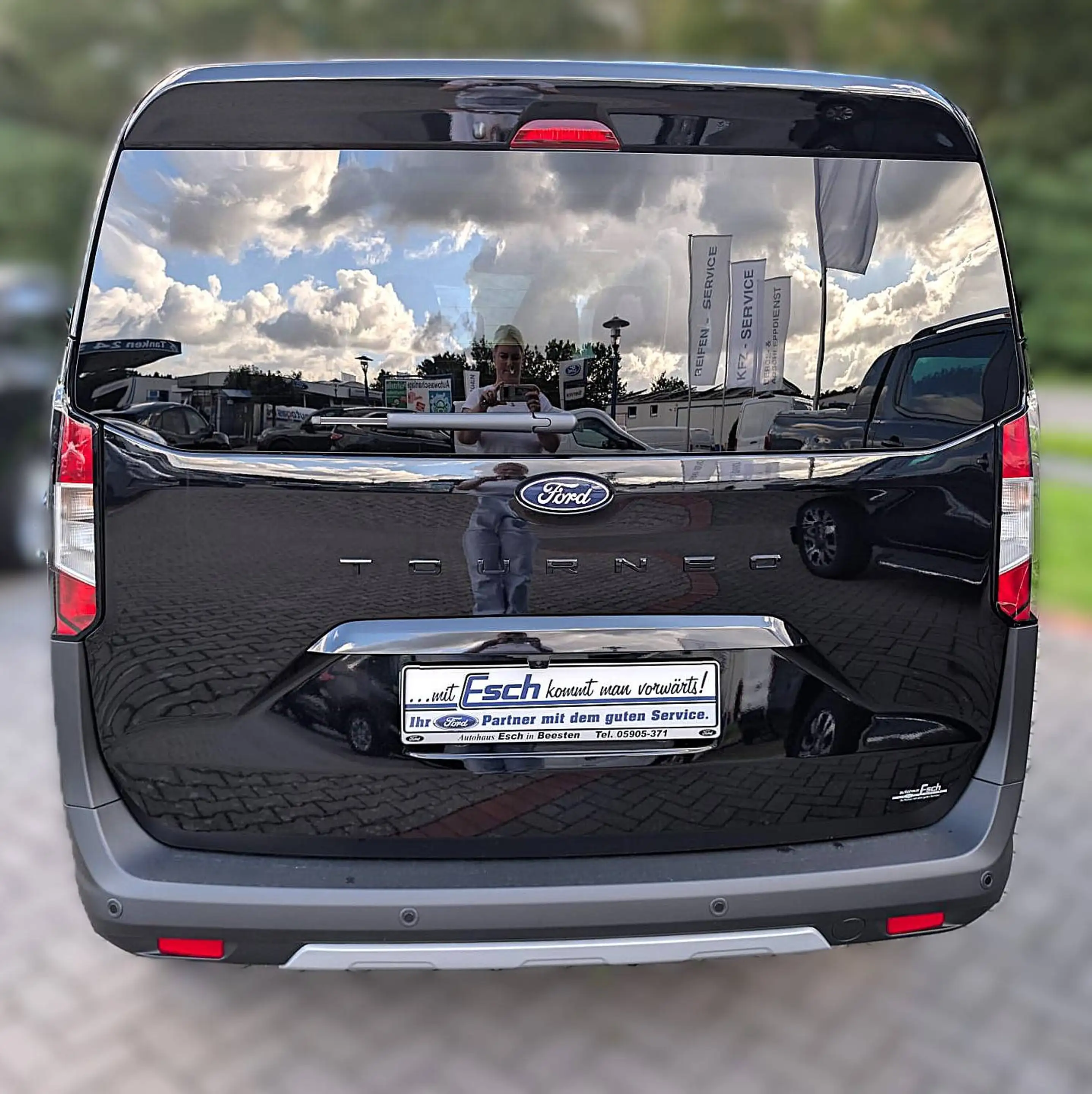 Ford Tourneo Courier Active Automatik Garantie — photo 3