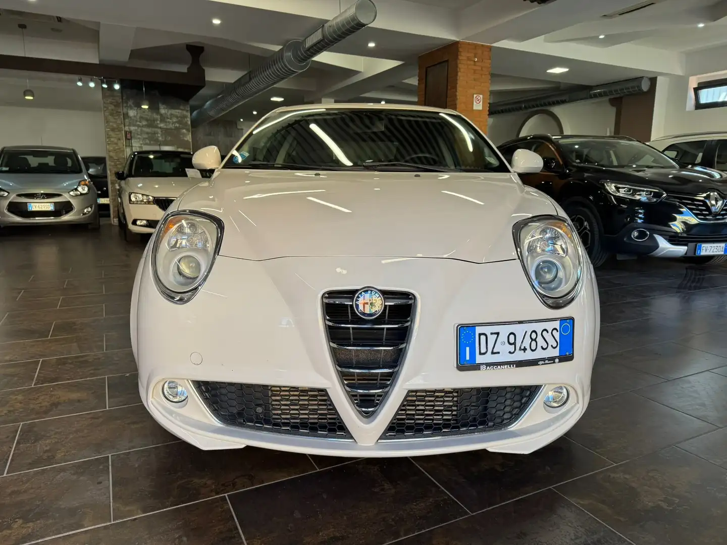 Alfa Romeo MiTo MiTo 2008 1.4 tb Distinctive Sport Pack Gpl 120cv Bianco - 2