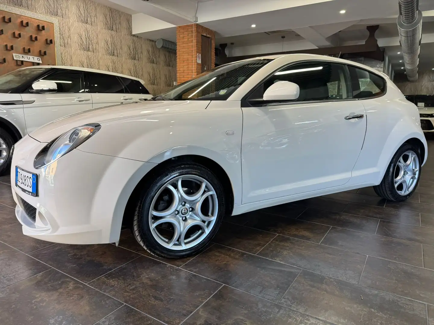 Alfa Romeo MiTo MiTo 2008 1.4 tb Distinctive Sport Pack Gpl 120cv Bianco - 1