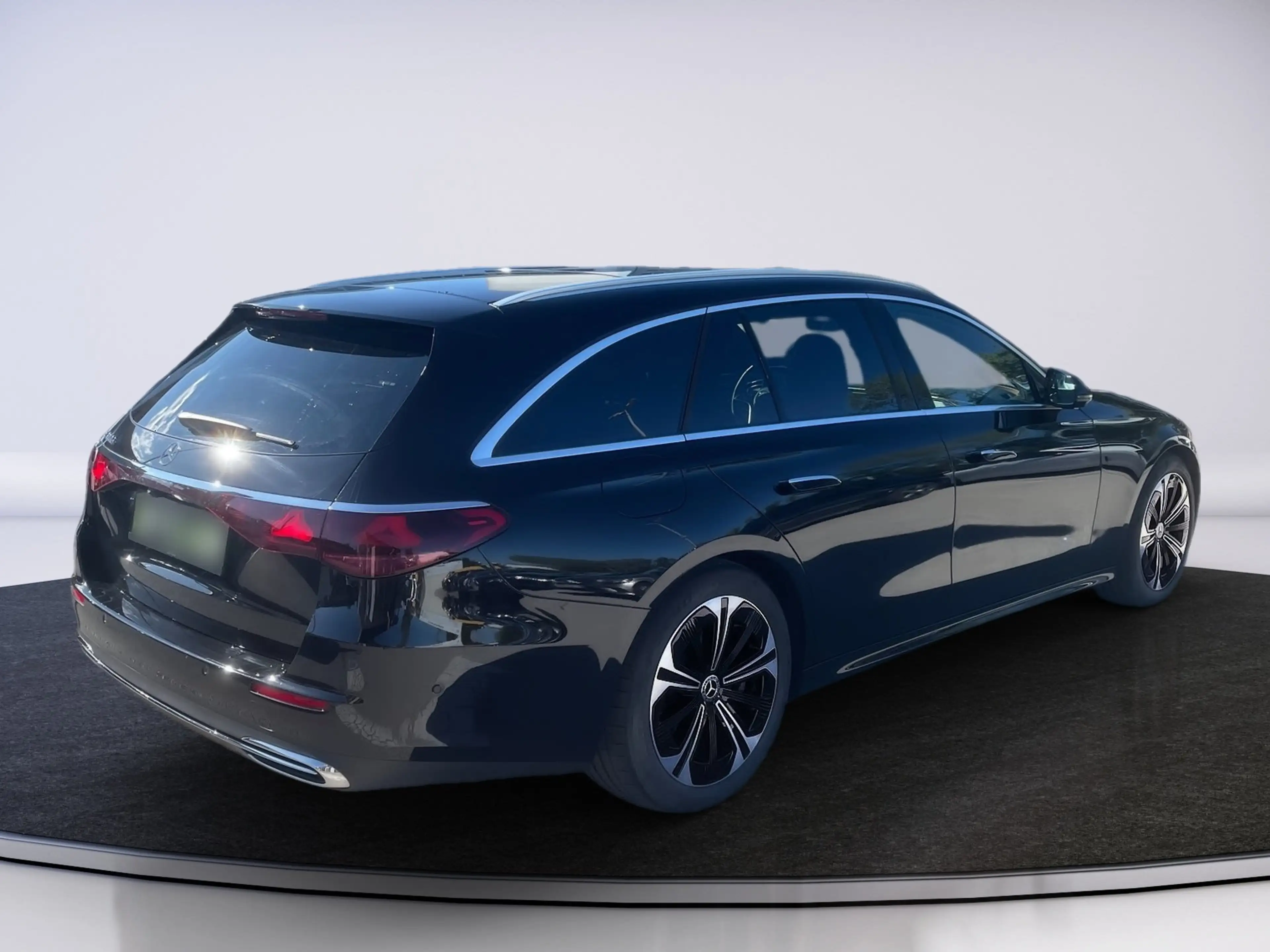Mercedes-Benz E 300 e T 360 AHK AUT Kam. KlimaA LED LM Navi — photo 6