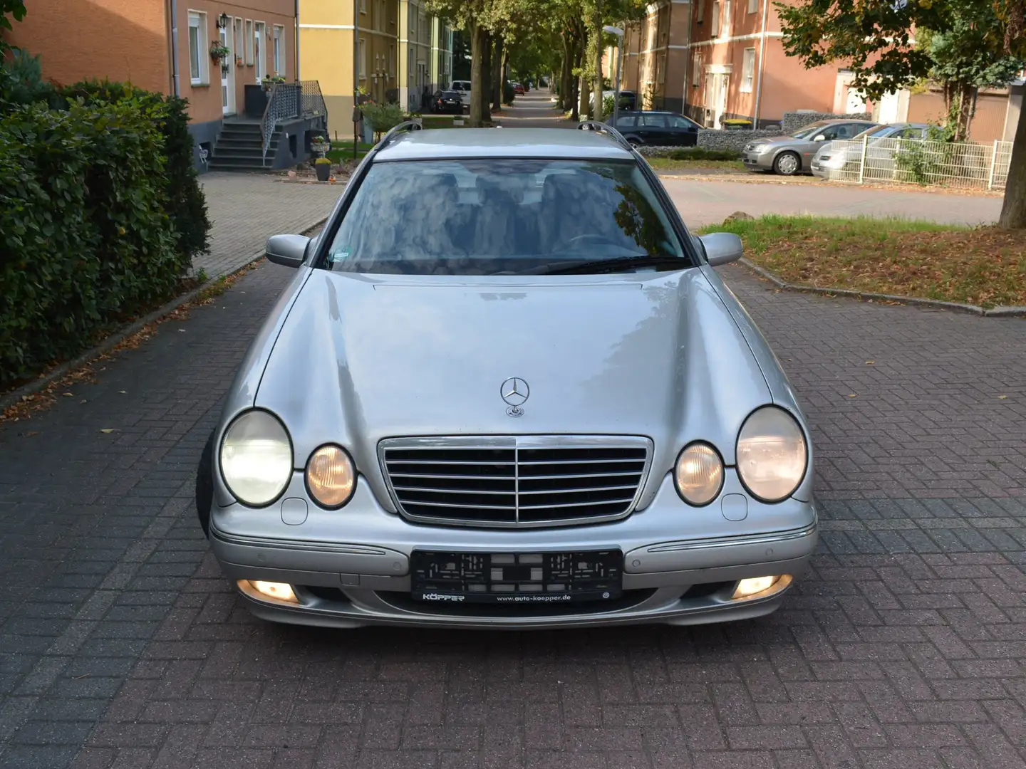 Mercedes-Benz E 270 E 270 T CDI *1.HAND*Grüne Plakette*Dekra * Zilver - 2