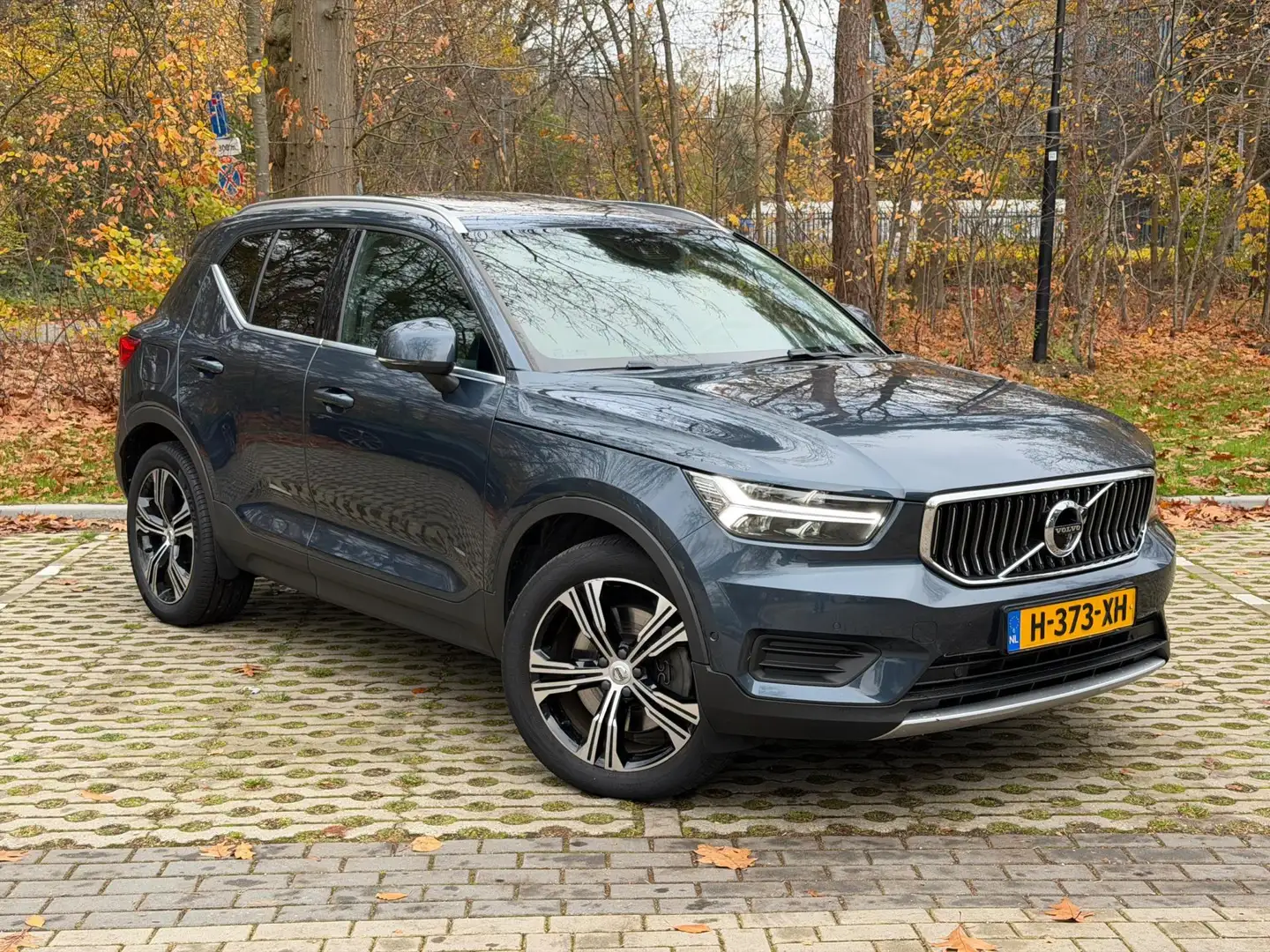 Volvo XC40 1.5 T5 Twin Engine Inscription Bleu - 1