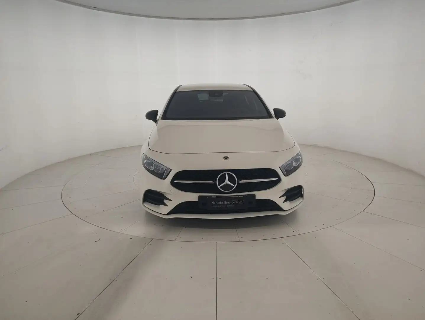 Mercedes-Benz A 200 A 200 d Premium auto Weiß - 2