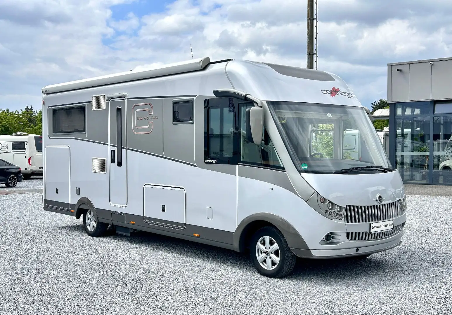 Carthago Liner For Two 53 IVECO *hyd.Hubstützen-AHK* Silber - 1