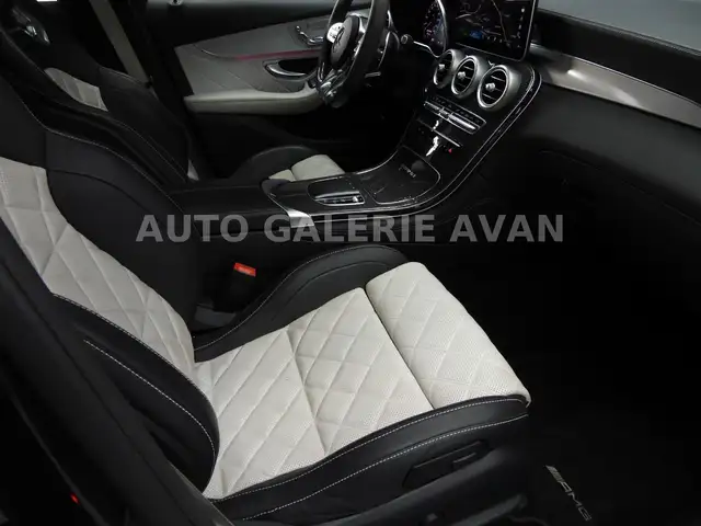 Mercedes-Benz GLC view 14