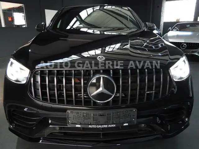 Mercedes-Benz GLC view 4