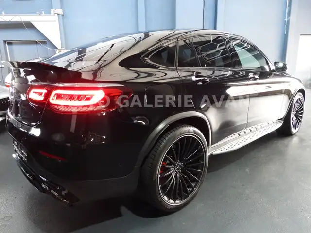 Mercedes-Benz GLC view 3