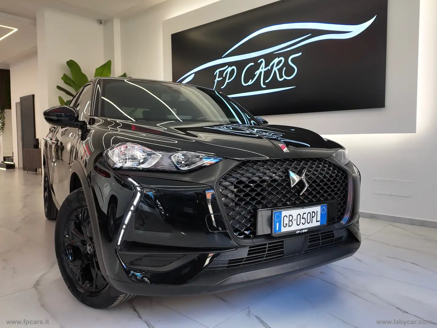 DS Automobiles DS 3 Crossback BlueHDi 100 Perform. Line Noir - 1