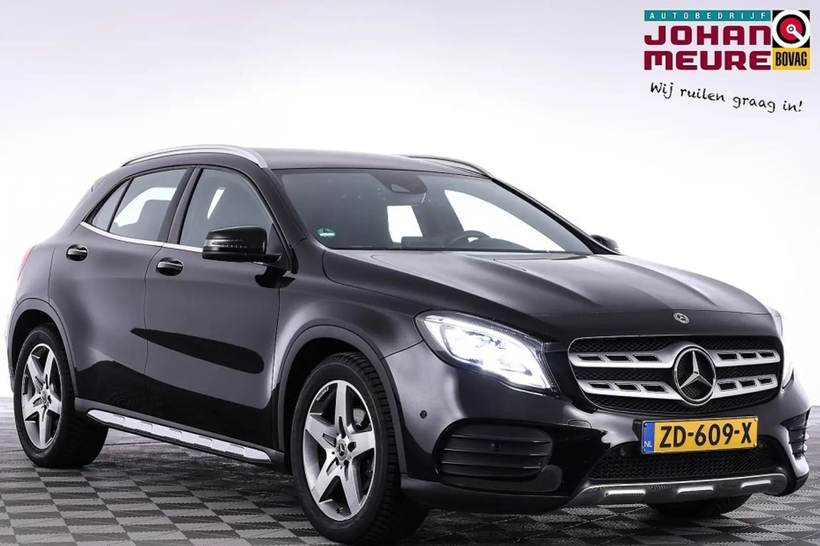Mercedes-Benz GLA 180 Business Solution AMG Automaat | Half LEDER | Full Schwarz - 1