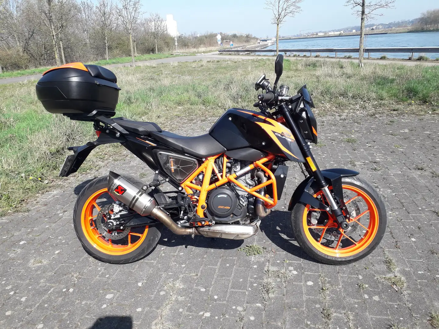 KTM 690 Duke duke R 2017 Černá - 1