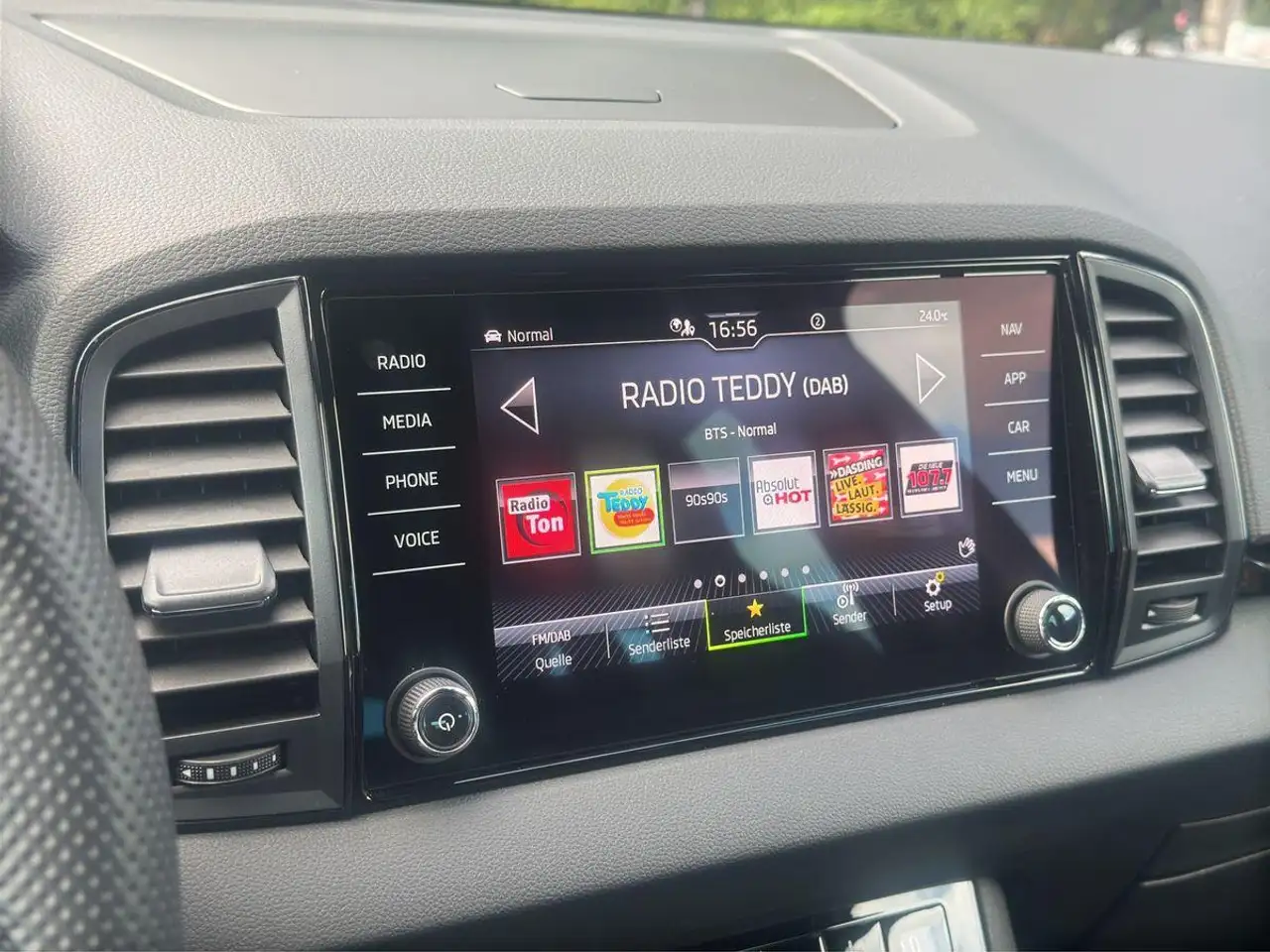 Skoda Karoq Sportline 1.5 TSI DSG RFK LED MATRIX, миниатюра 29