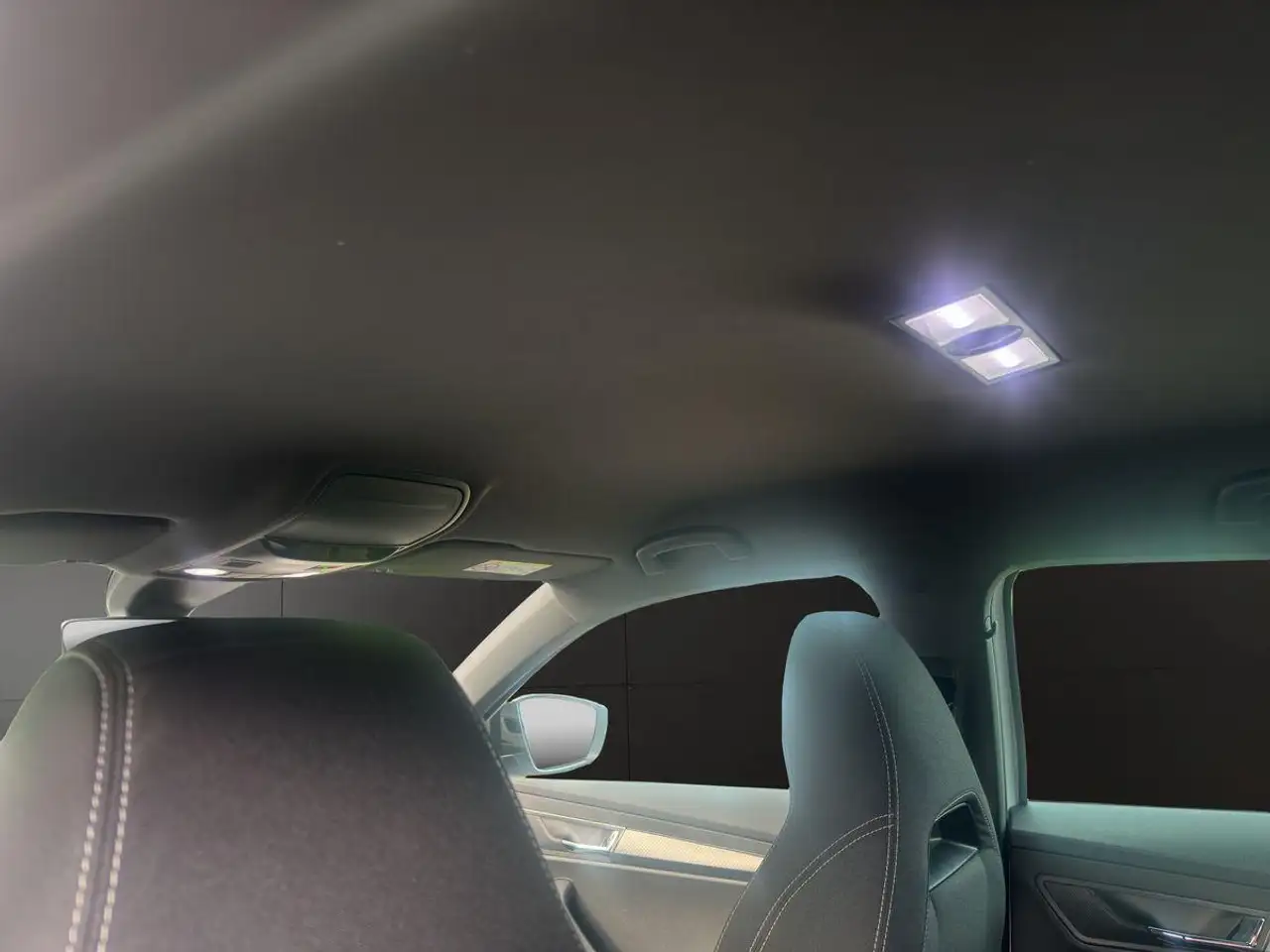 Skoda Karoq Sportline 1.5 TSI DSG RFK LED MATRIX, миниатюра 15
