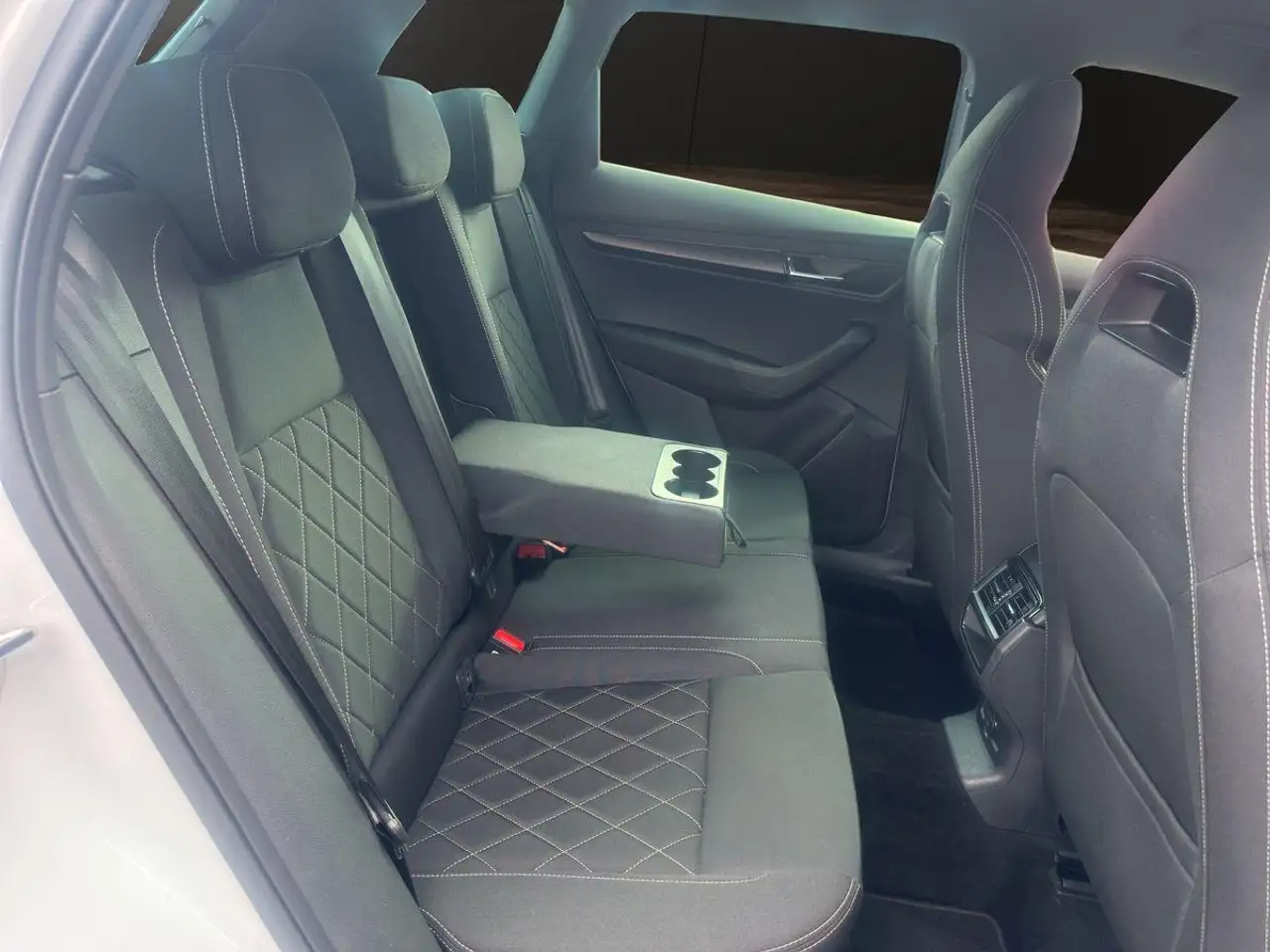 Skoda Karoq Sportline 1.5 TSI DSG RFK LED MATRIX, миниатюра 13