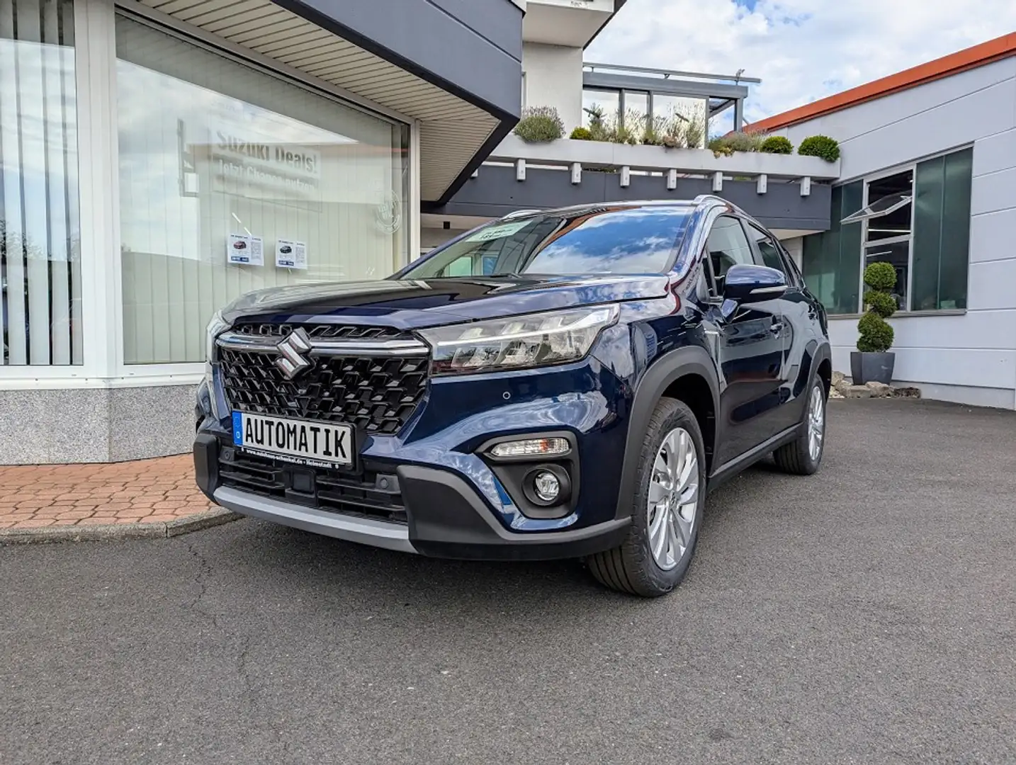 Suzuki S-Cross 1.5 Vollhybrid Comfort AGS Blauw - 2