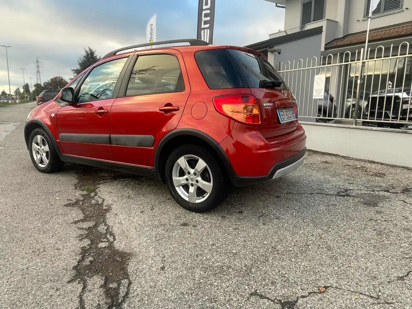 Suzuki SX4 1.5 16V Outdoor Line GL Rot - 2