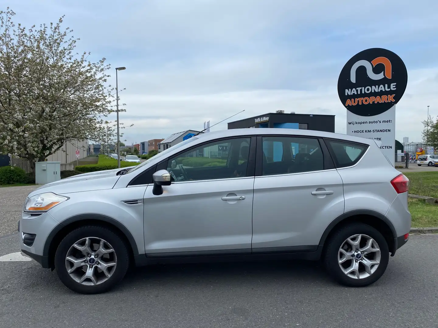 Ford Kuga 2009 * 2.0 TDCi Trend FWD * EURO 5 * AIRCO * Grijs - 2