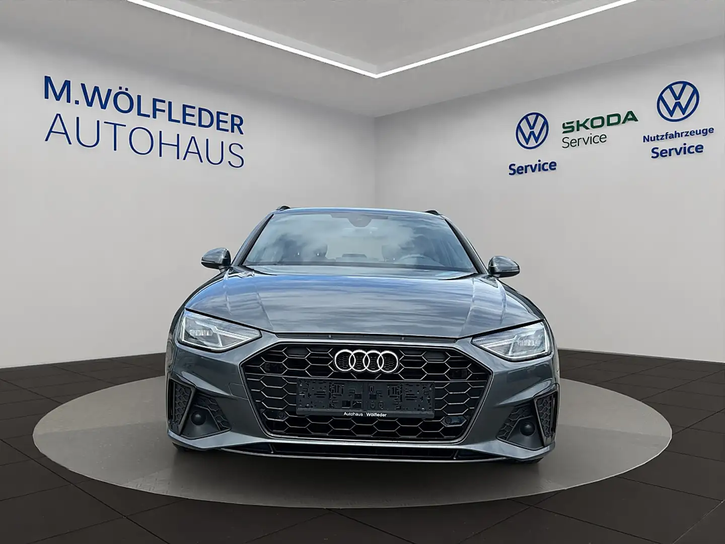 Audi A4 Avant 35 TDI S-line Grau - 2