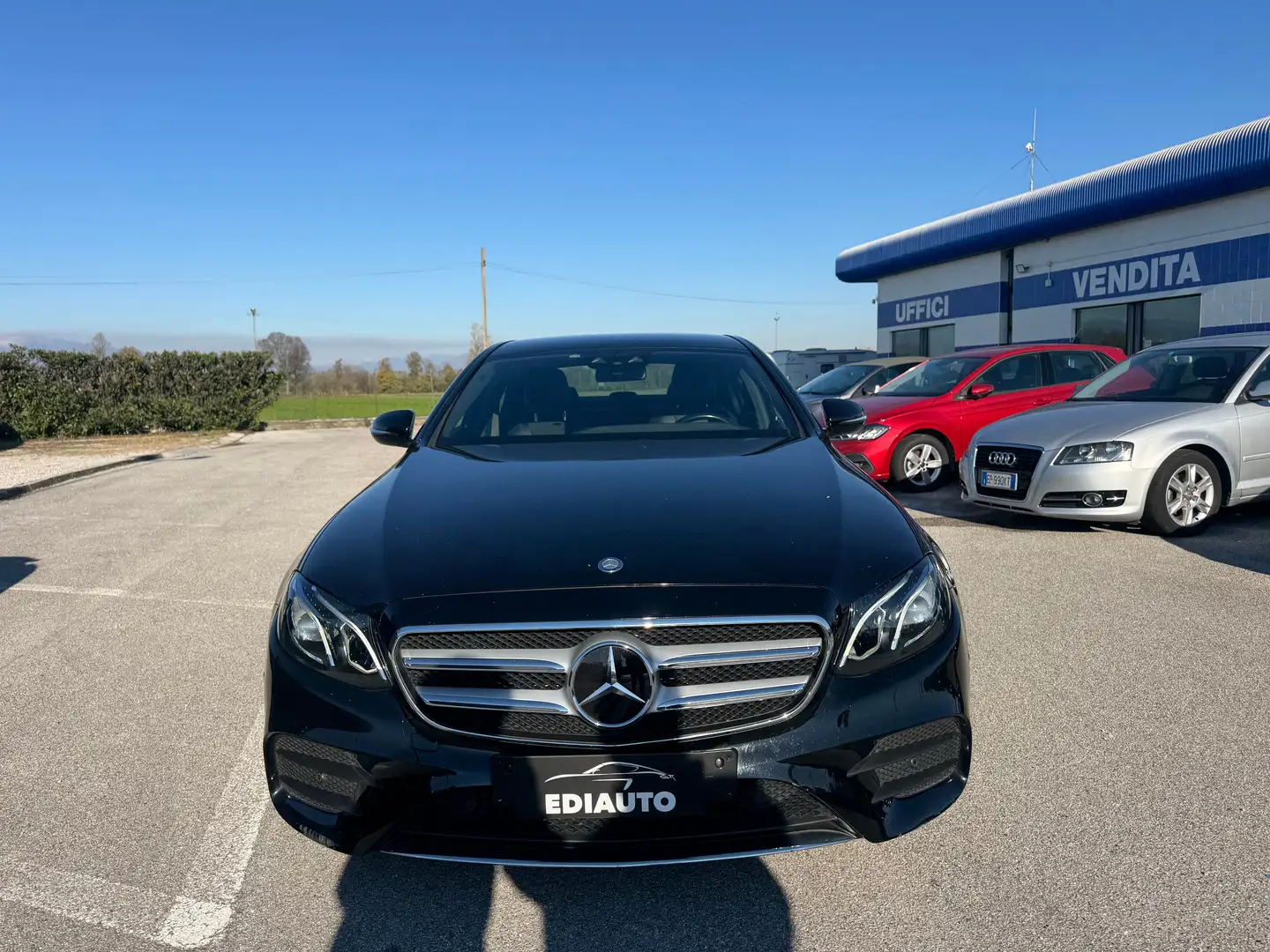 Mercedes-Benz E 220 E 220 d Premium Plus auto Nero - 2