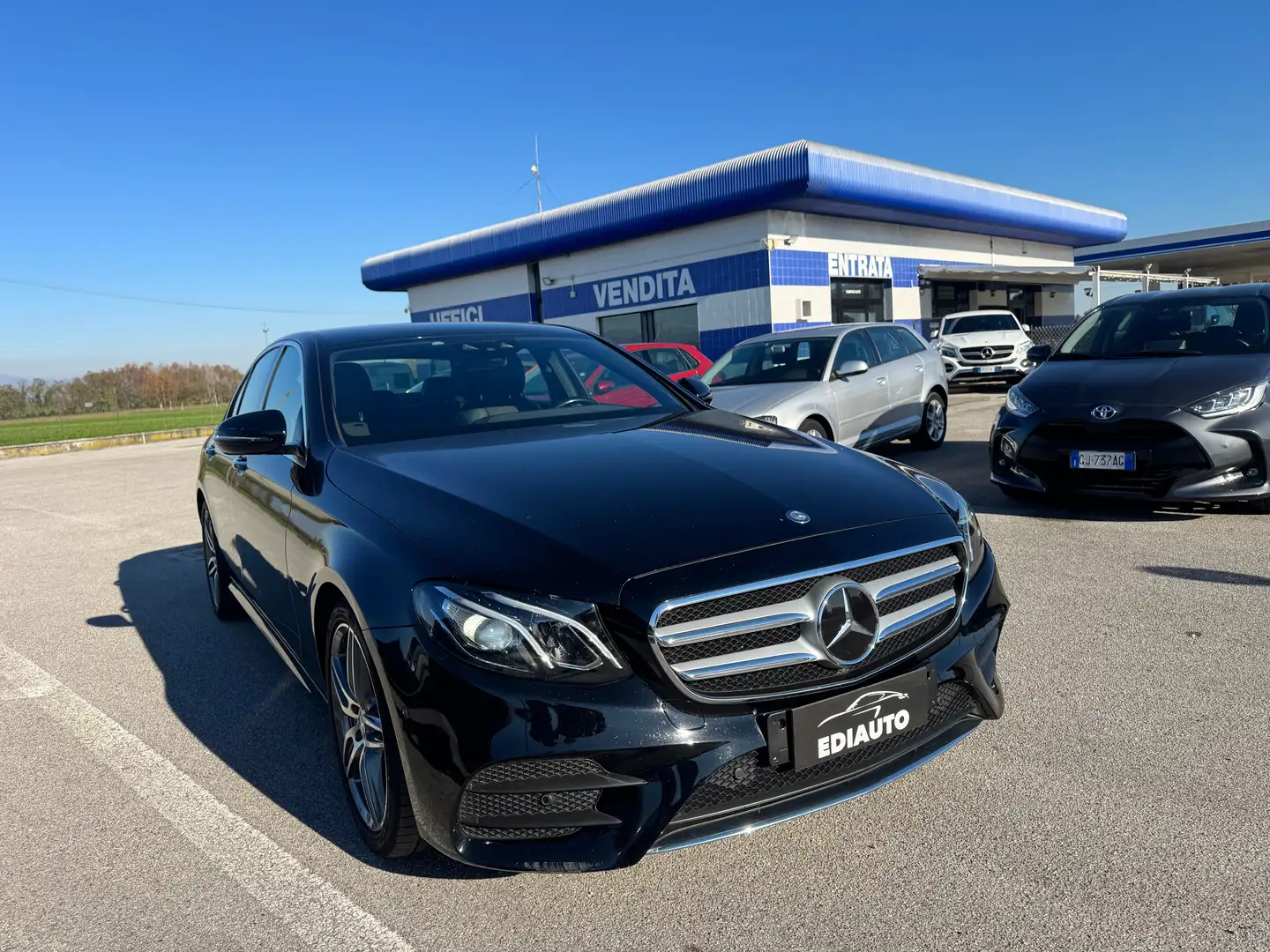 Mercedes-Benz E 220 E 220 d Premium Plus auto Nero - 1