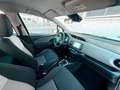 Toyota Yaris 100H 1.5 Advance Negro - thumbnail 17
