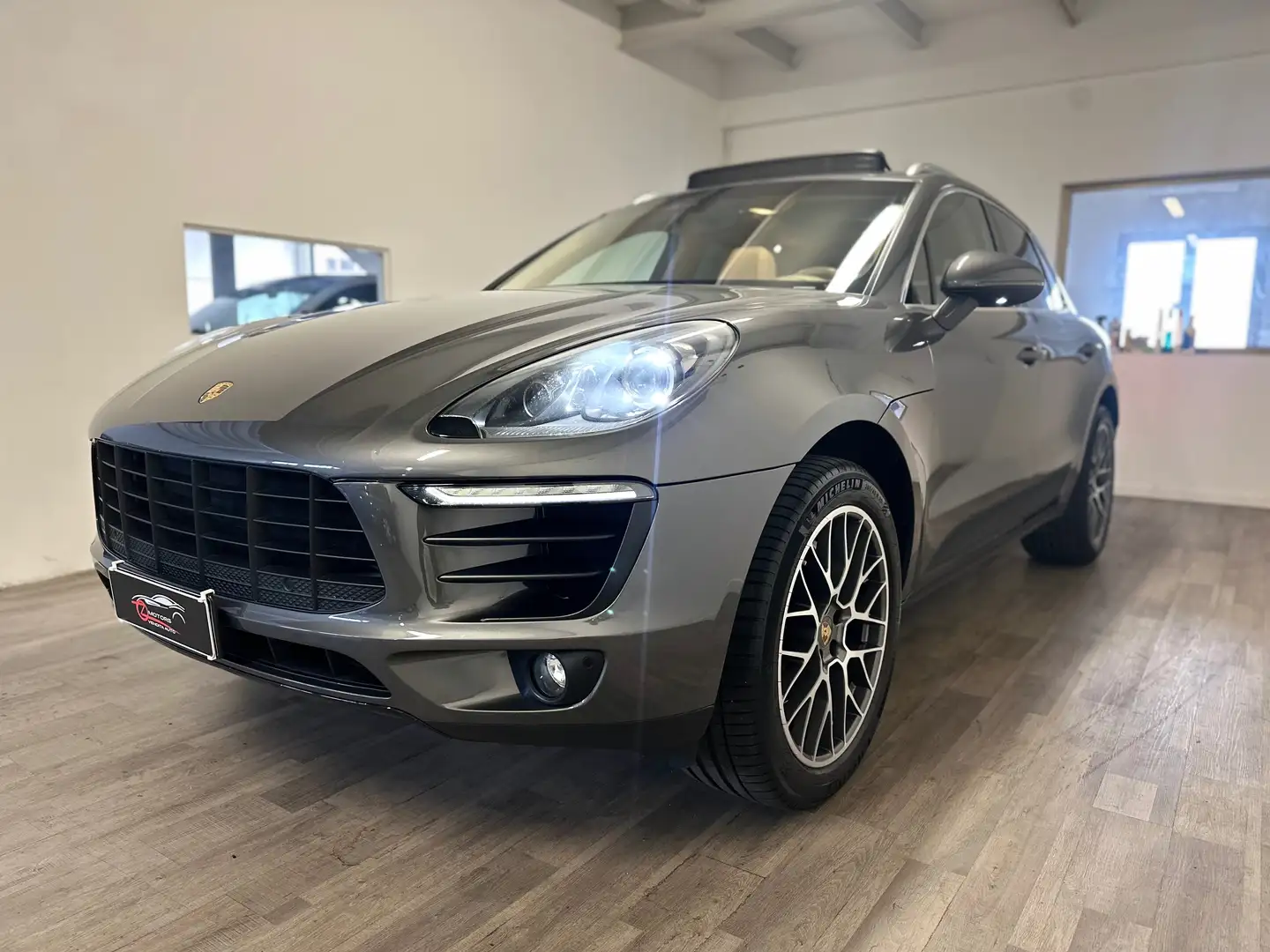 Porsche Macan Macan 3.0d S 250cv pdk TETTO PANORAMA PELLE TOTALE Grau - 2