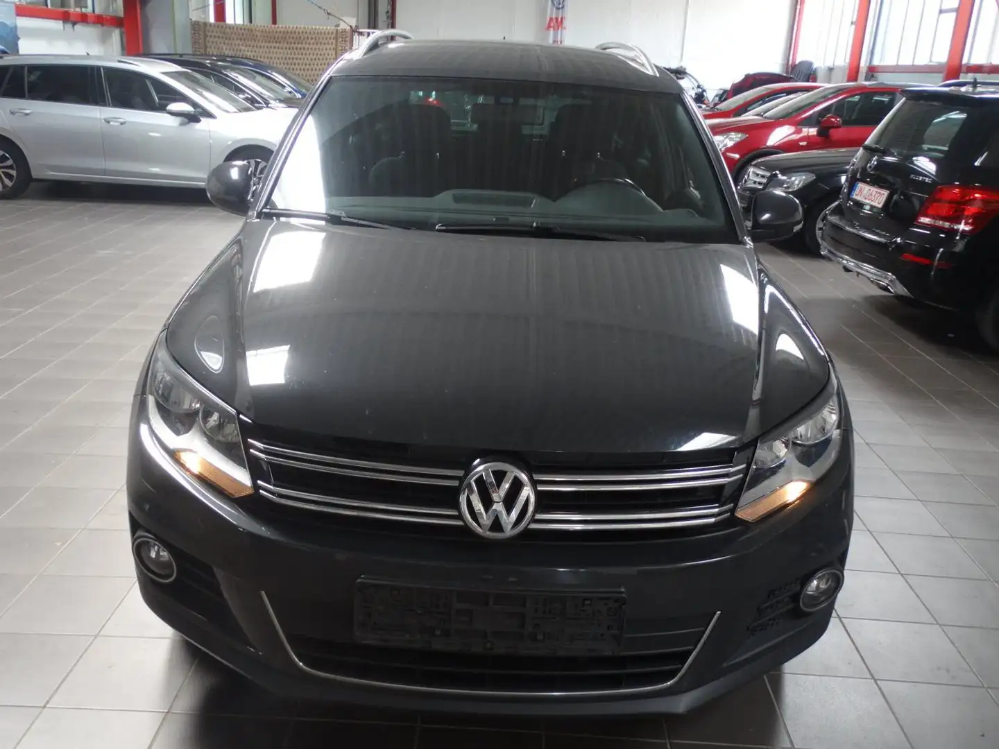 Volkswagen Tiguan Tiguan 1.4 TSI BlueMotion Technology Серый - 1