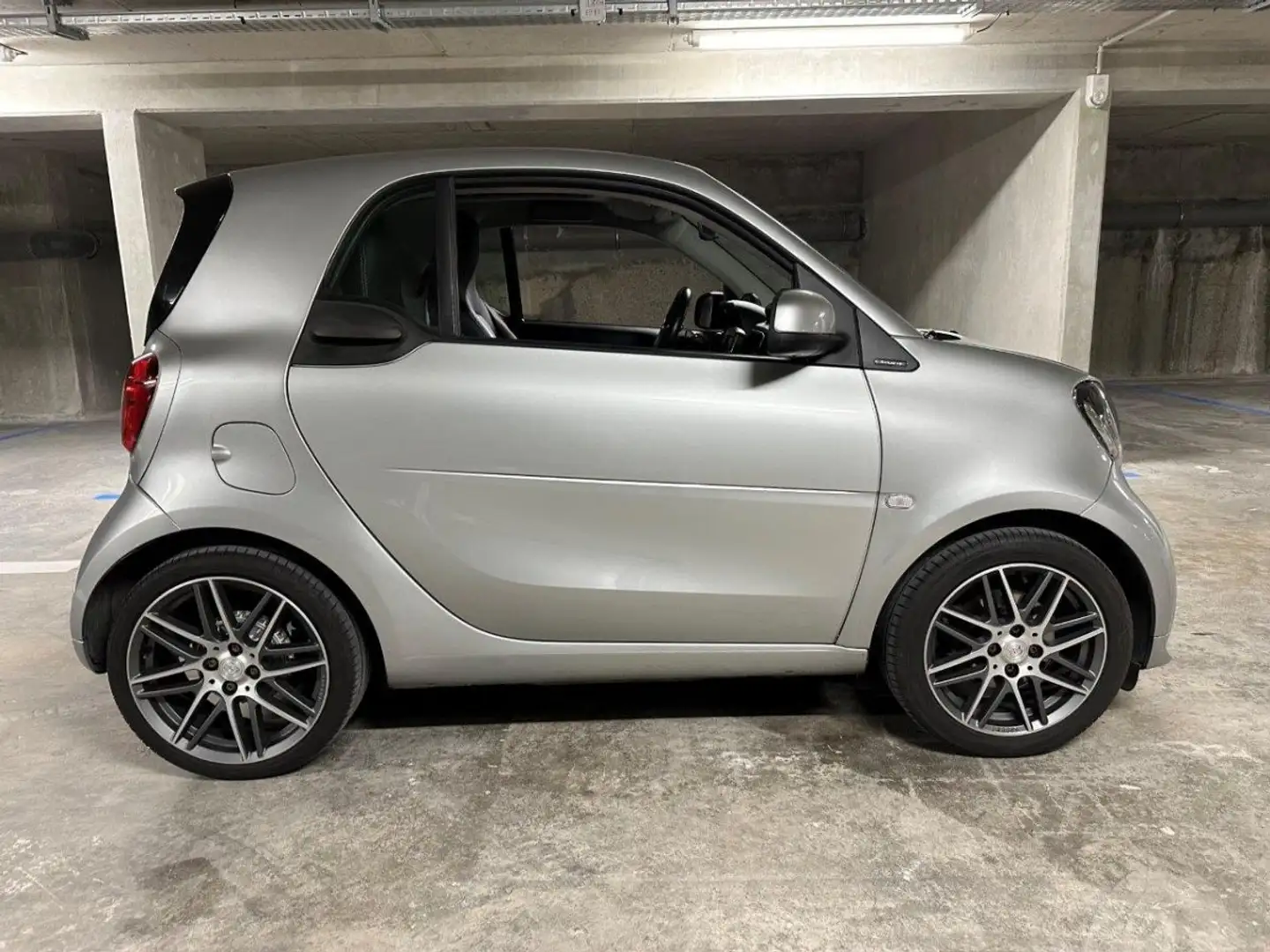 smart brabus (III) Fortwo 109ch Szary - 2