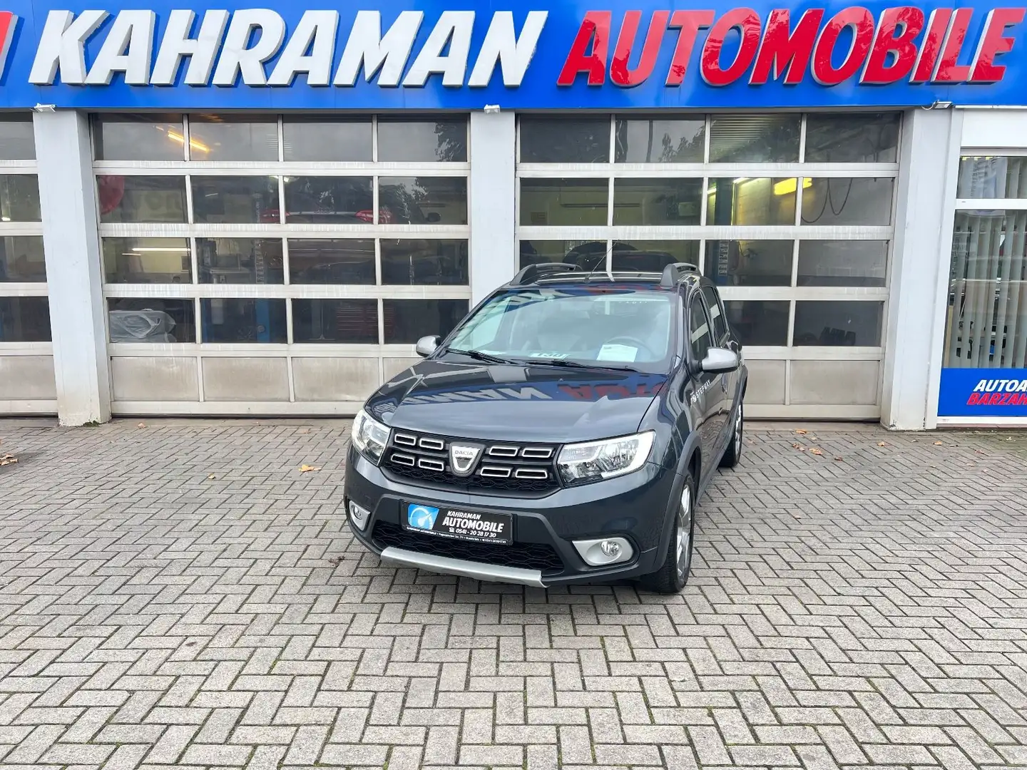 Dacia Sandero Stepway II Laureate LPG gaz Gris - 1