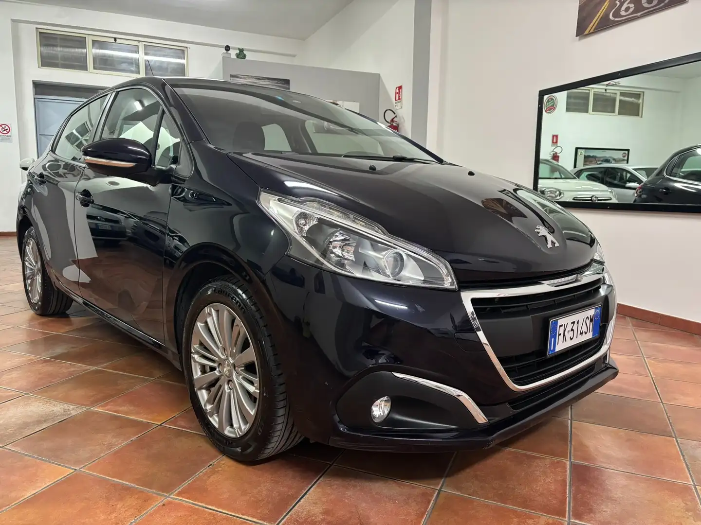 Peugeot 208 208 I 2015 5p 1.6 bluehdi Allure 75cv Lilla - 1