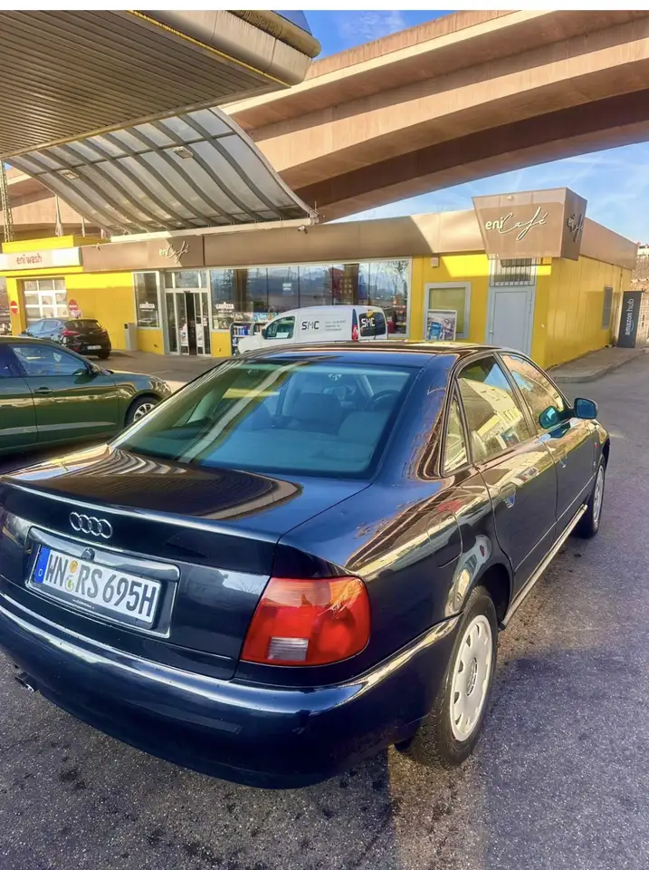 Audi A4 1.6, foto 3