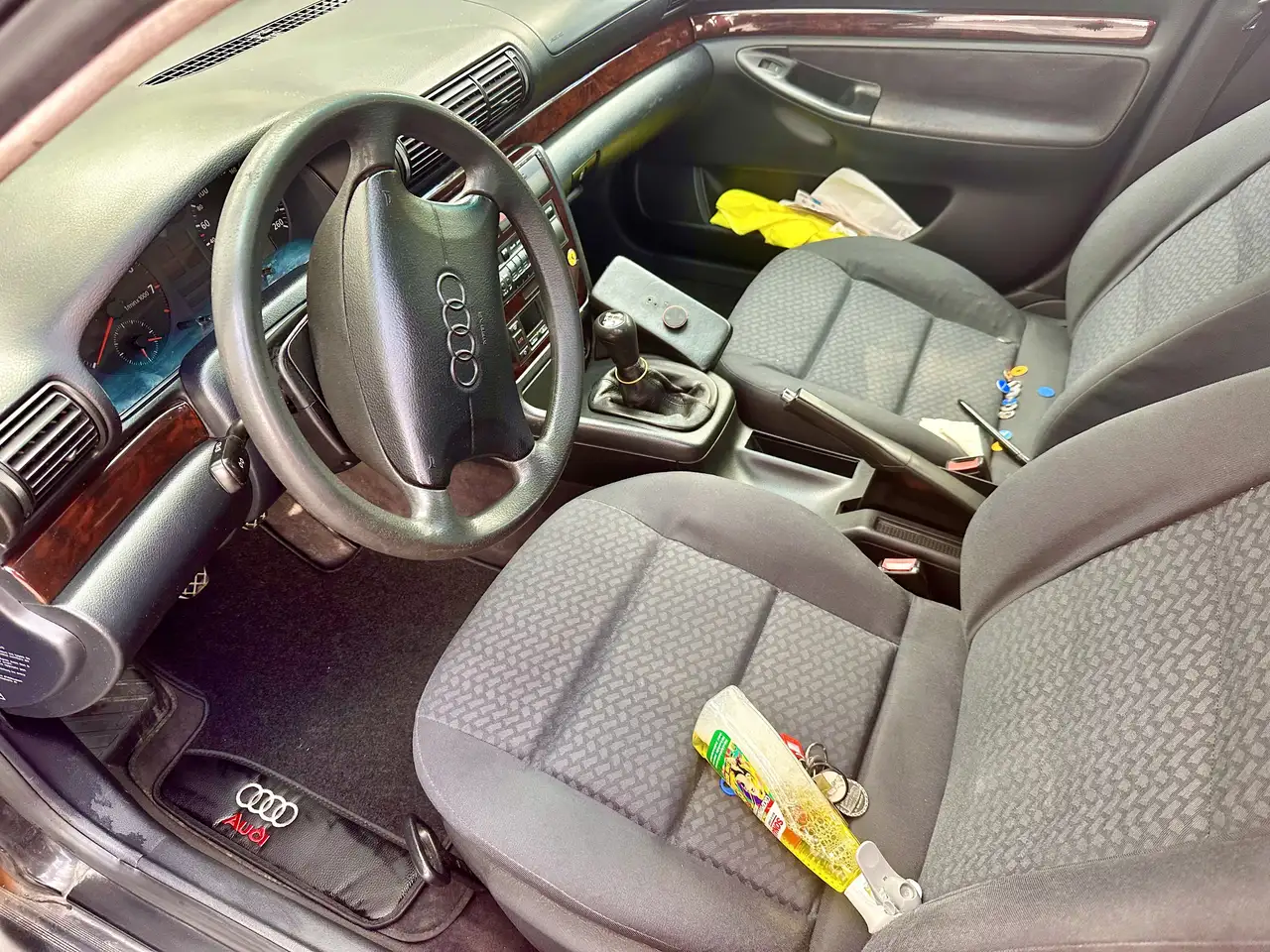 Audi A4 1.6, foto 6