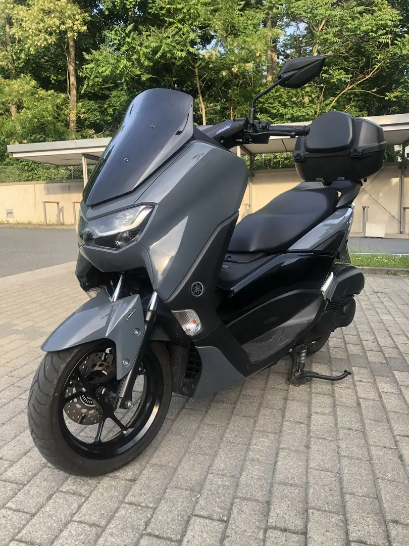 Yamaha NMAX Gris - 1