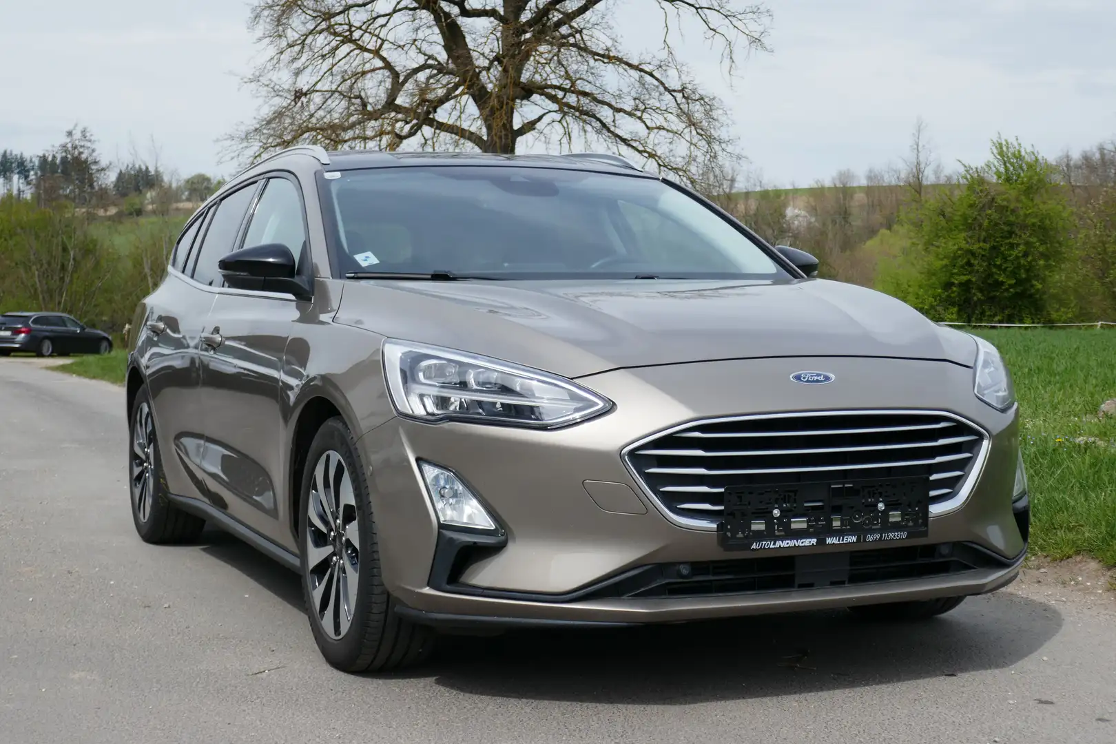 Ford Focus Cool&Connect Braun - 2